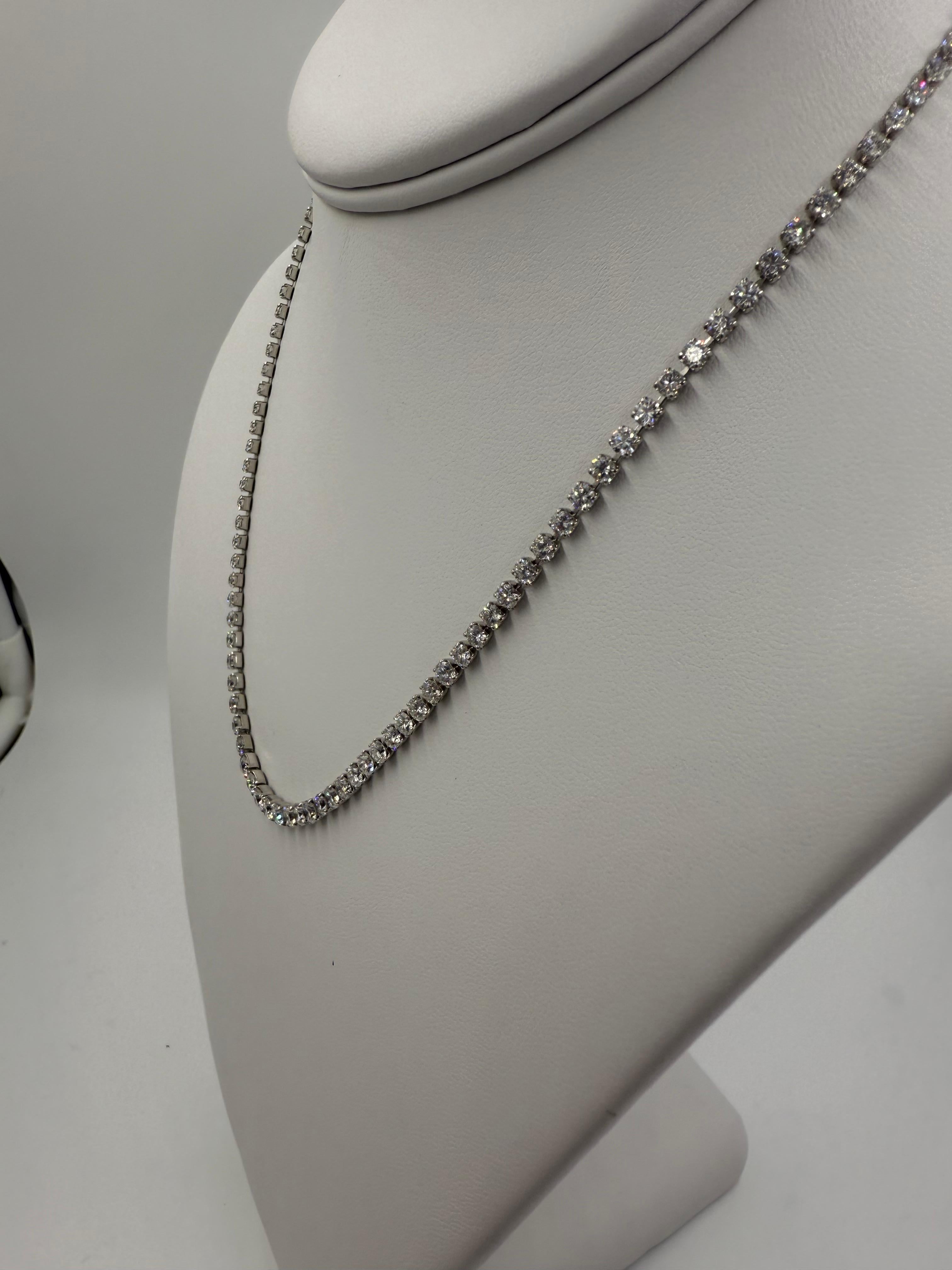Collier Riviera en platine avec 10,03 carats de diamants Bon état - En vente à Los Angeles, CA