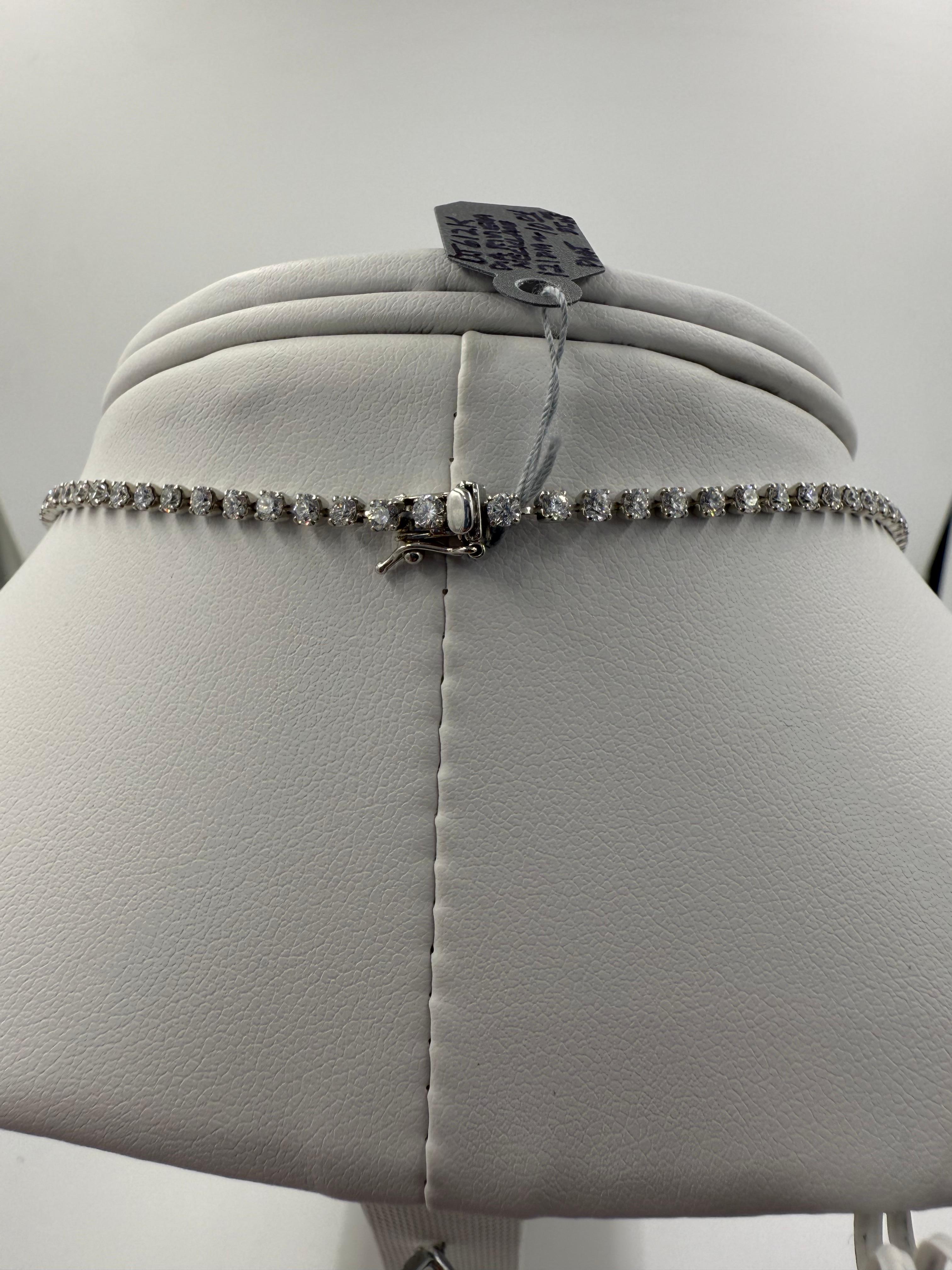 Collier Riviera en platine avec 10,03 carats de diamants en vente 1