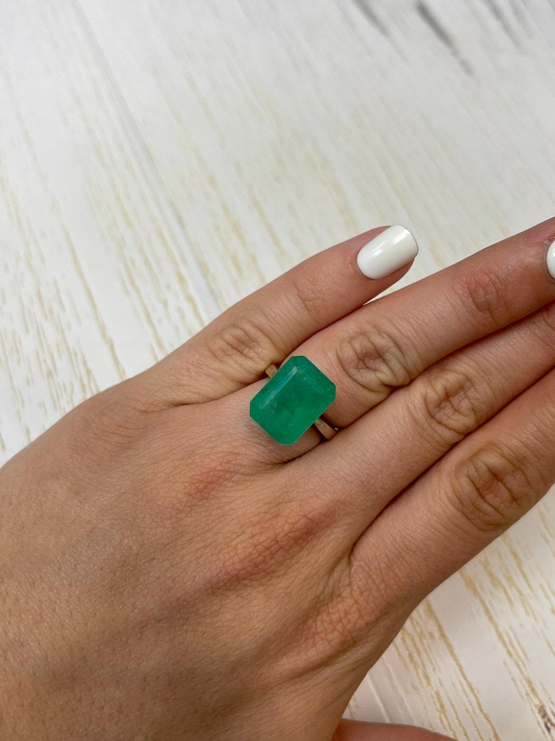 10.03ct Fine Muzo Green Emerald Cut Colombian Gem 15.5x12 Genuine May Birthstone For Sale 1
