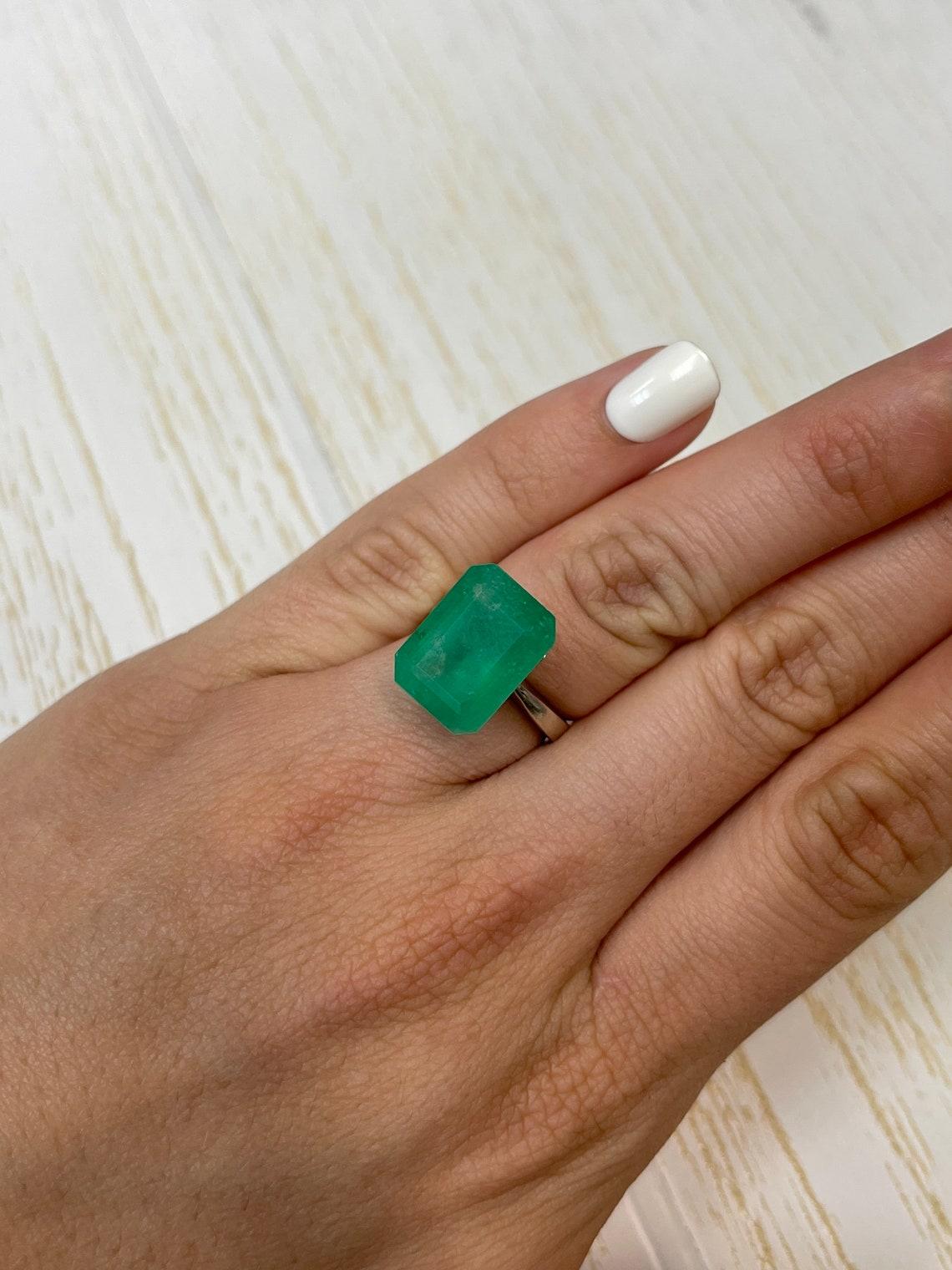 10.03ct Fine Muzo Green Emerald Cut Colombian Gem 15.5x12 Genuine May Birthstone For Sale 2