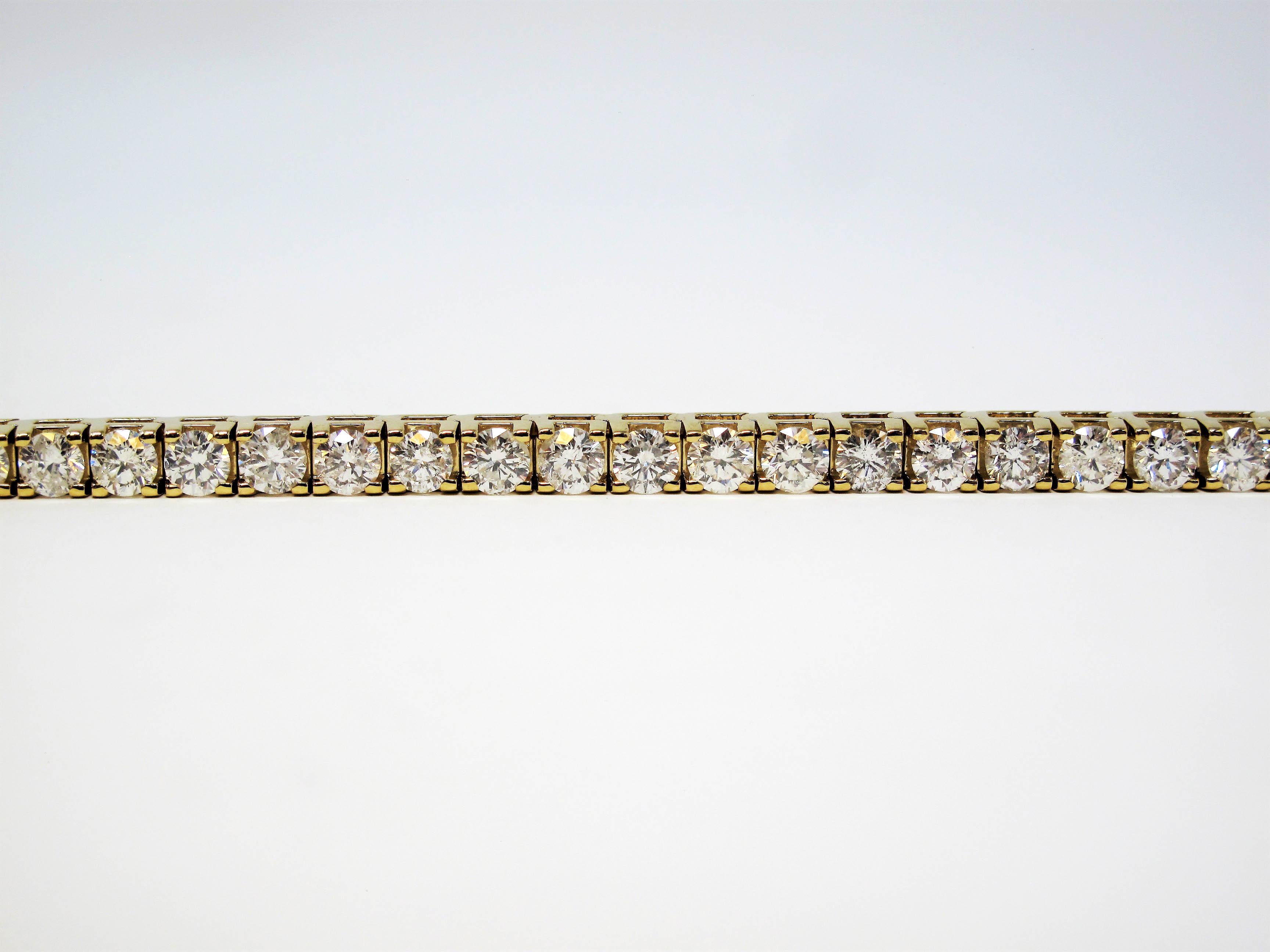 10.04 Carats Total Round Brilliant Diamond Tennis Bracelet 14 Karat Yellow Gold For Sale 2