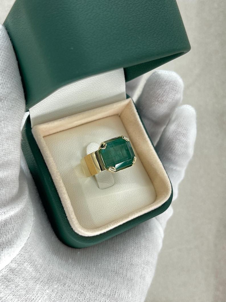 10.04ct 14K Emerald Cut Emerald Men's Solitaire Ring Gold Pinky Wide Band 585 In New Condition For Sale In Jupiter, FL