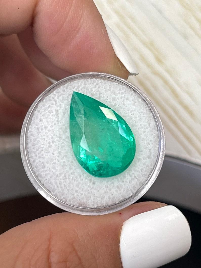 Taglio a goccia Smeraldo colombiano verde grande da 10,05 carati 20x13 - Gemma di maggio con taglio a pera in vendita