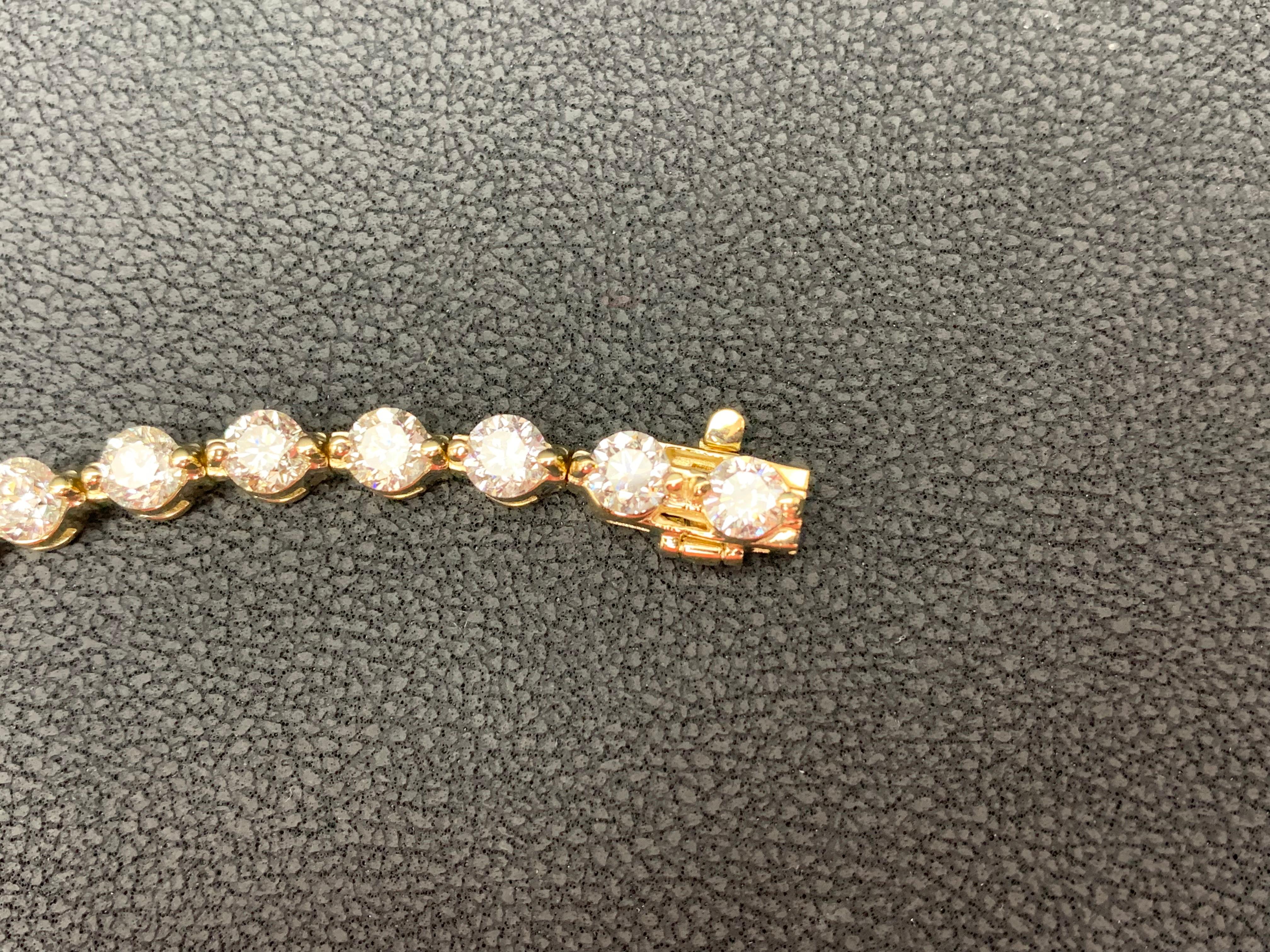 10.05 Carat Brilliant Cut Round Diamond Tennis Bracelet in 14K Yellow Gold For Sale 2