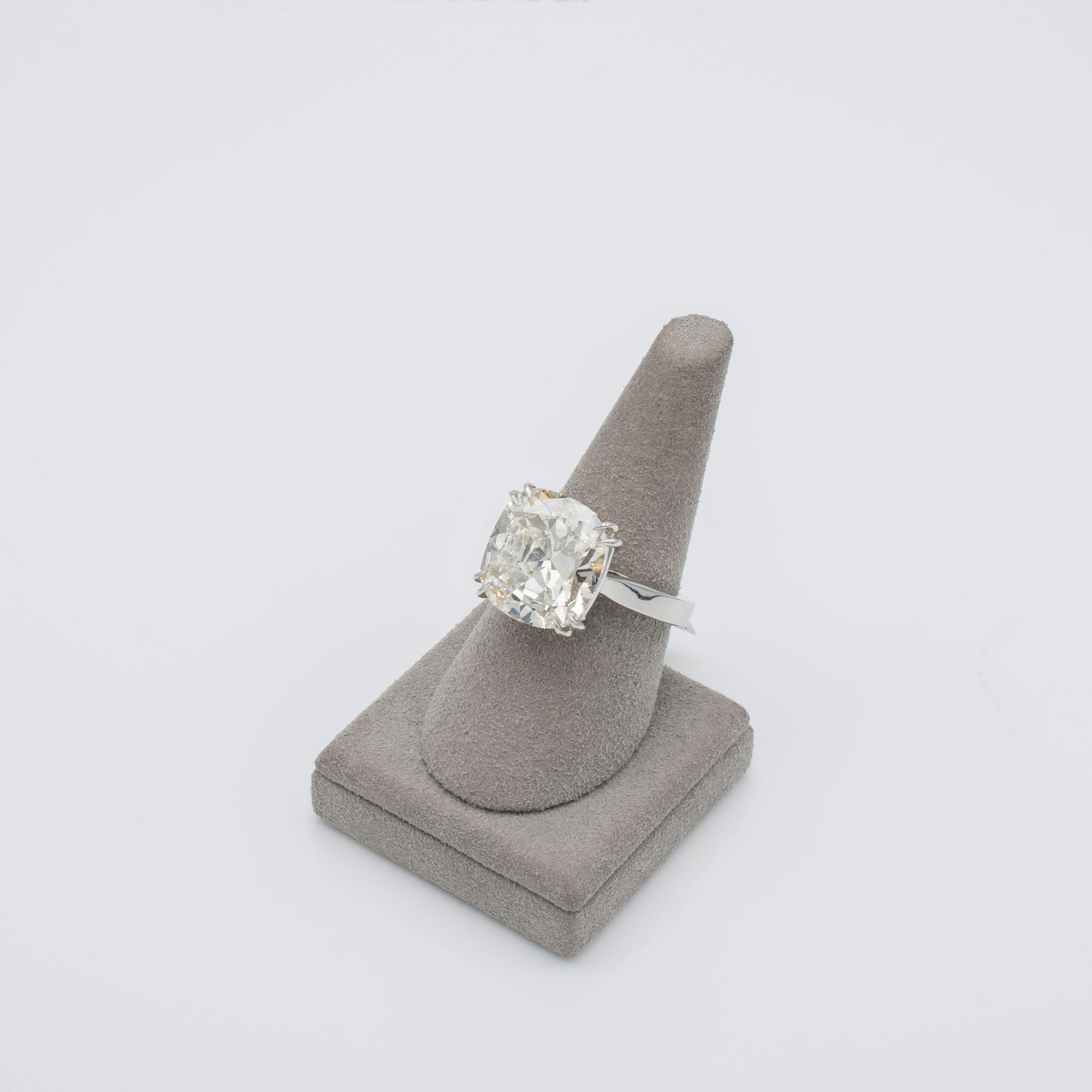 Women's Roman Malakov 10.05 Carats Cushion Cut Diamond Solitaire Engagement Ring For Sale