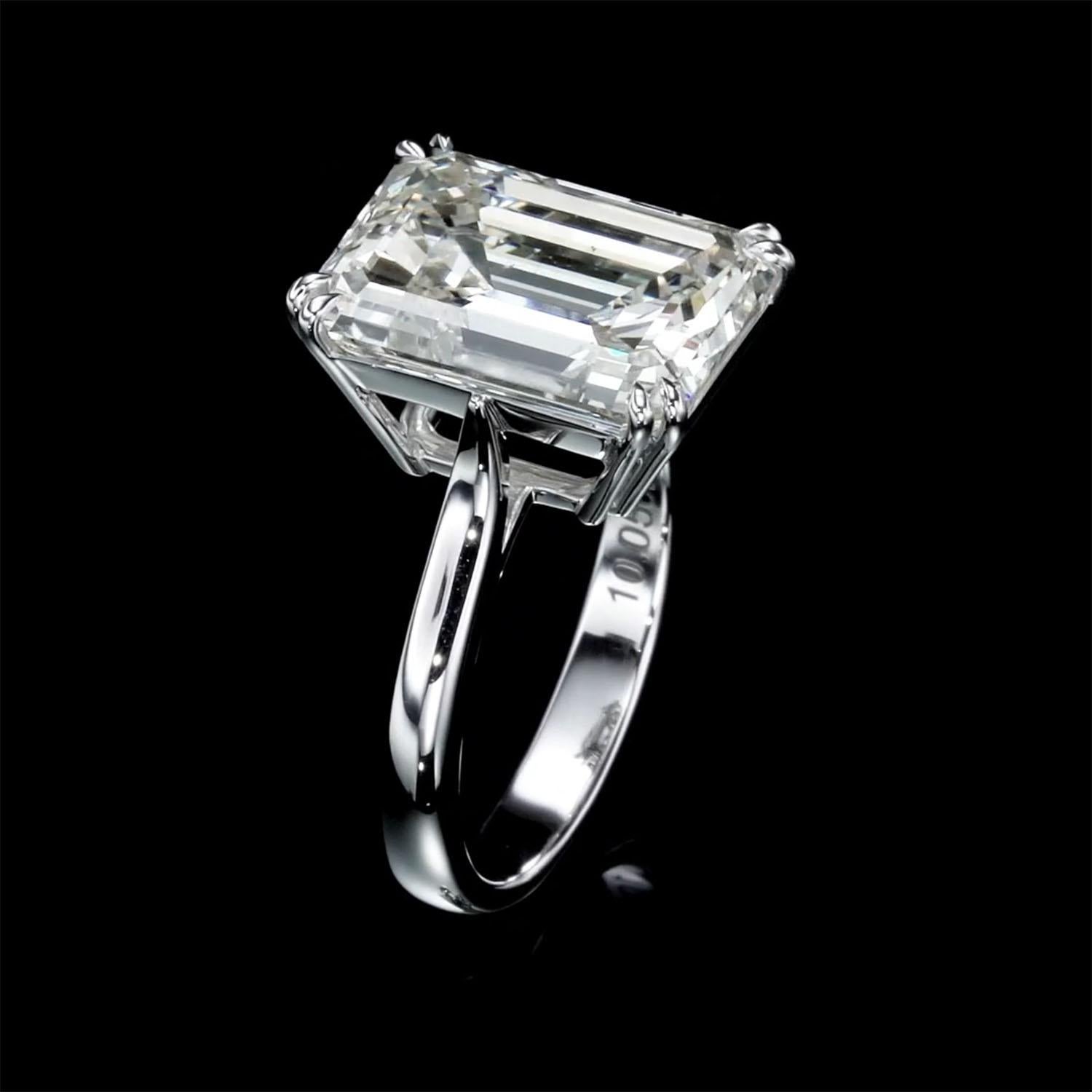 10.05 Carat Natural Diamond Ring Emerald Cut Color L Clarity SI1 For Sale 1