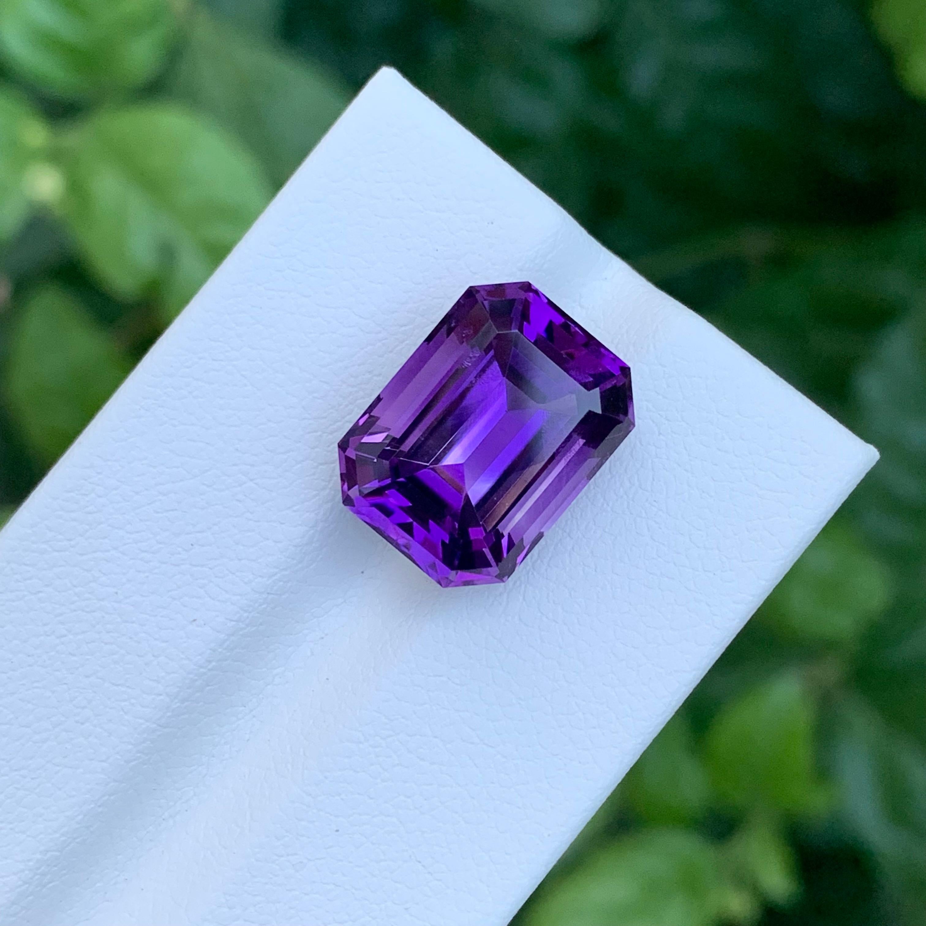 10.05 Karat natürlicher loser tief lila Amethyst Smaragd Form Edelstein im Angebot 4