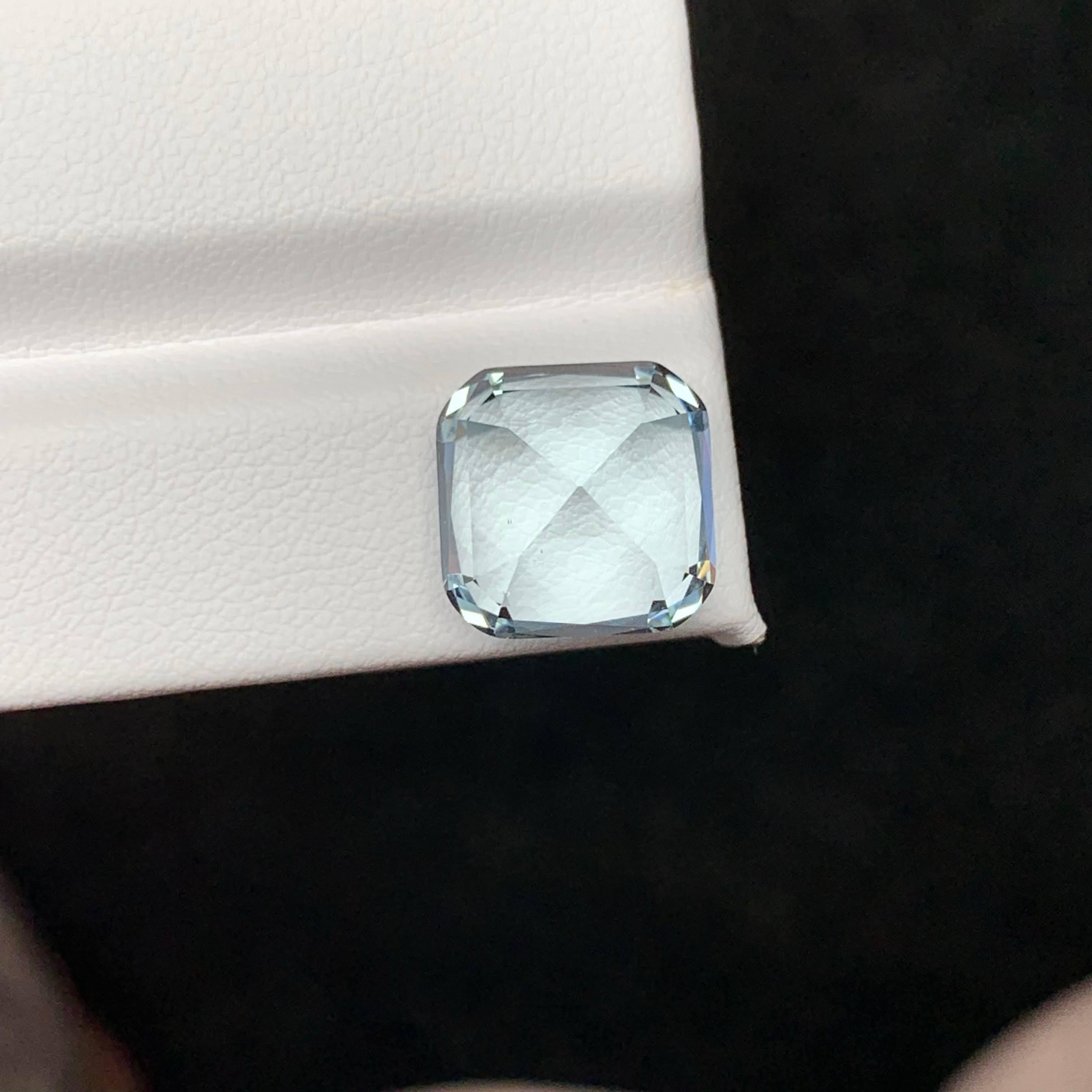 10.05 Carat Natural Loose Light Blue Aquamarine Cushion Cut Pakistani Gemstone (Aigue-marine bleu clair taillée en coussin) en vente 3