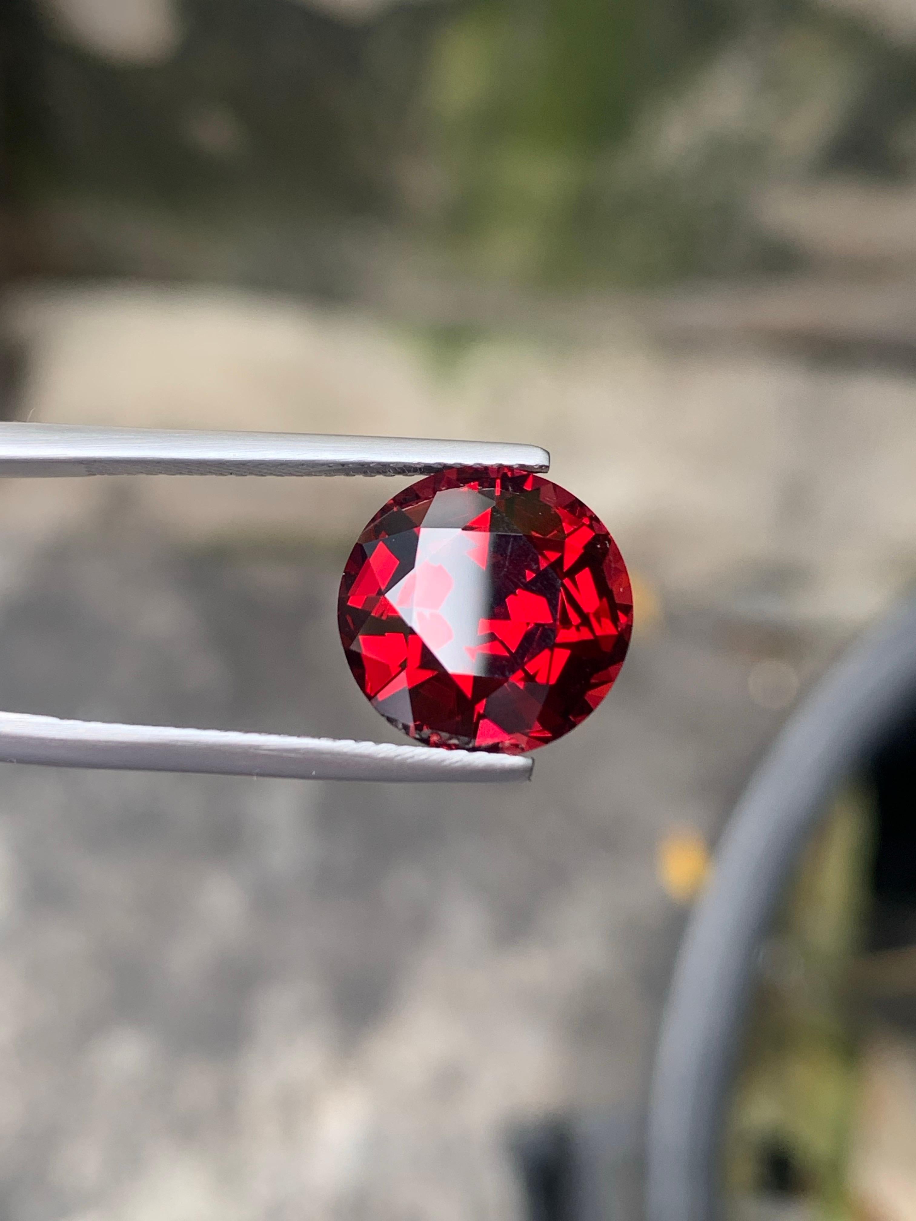 Arts and Crafts 10.05 Carat Natural Loose Rhodolite Garnet Round Shape Gemstone From Tanzania (grenat rhodolite en vrac de Tanzanie) en vente