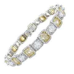 Bracelet en platine avec diamants jaunes fantaisie taille coussin de 10,05 carats au total
