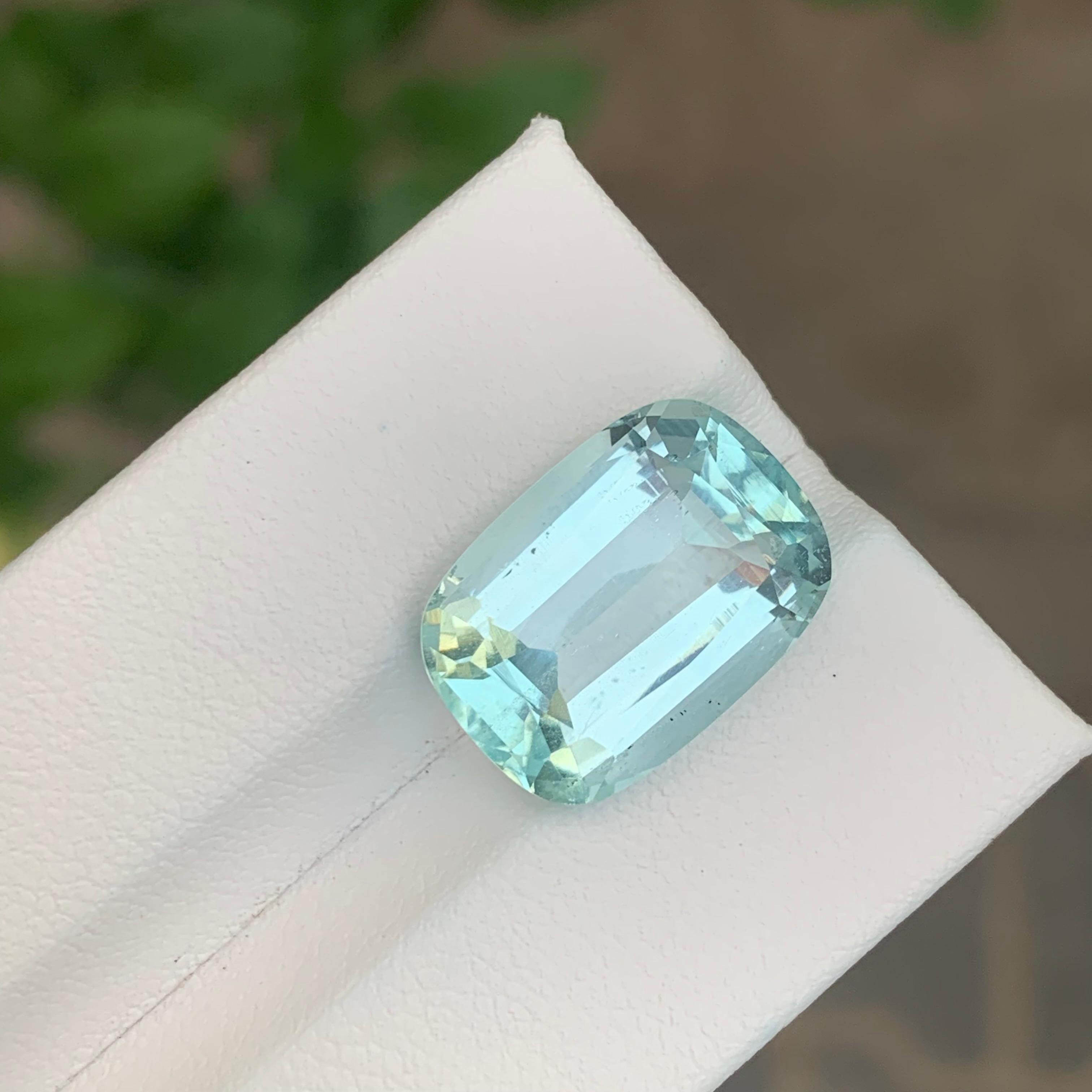 10,05 Karat unbehandelter natürlicher loser Aquamarin Edelstein Cushion Shape (Kissenschliff) im Angebot