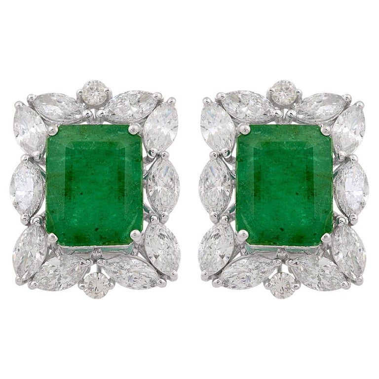 10.06 Carat Emerald 3.85 Carat Diamond 14 Karat Gold Stud Earrings For ...