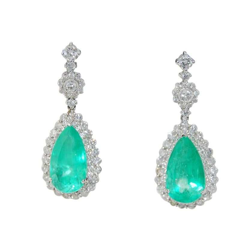 10.06 Carat Emerald and Diamond Drop Earrings, 18 Karat For Sale