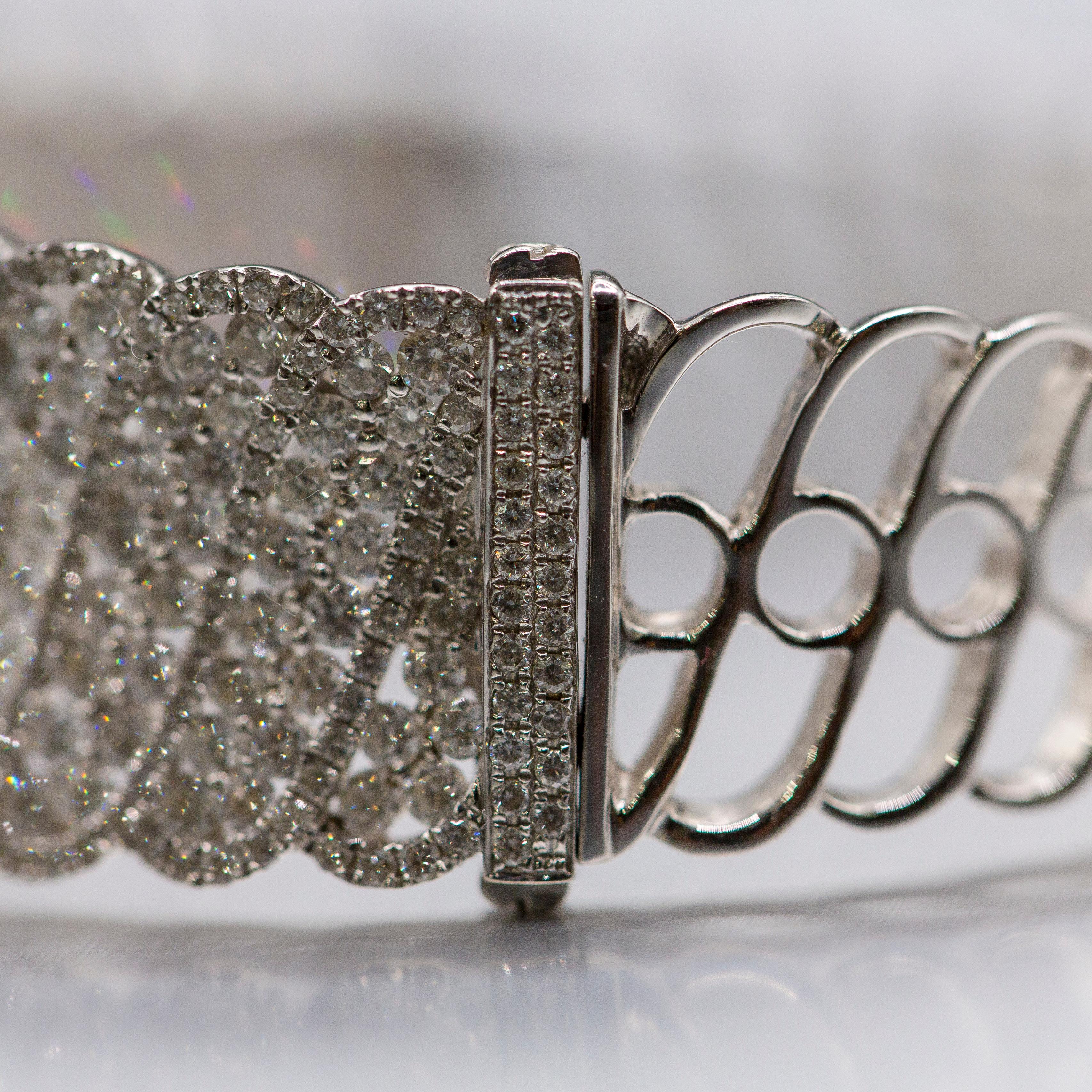 10.06 Carats fine diamond bangle bracelet/ 684 F VS1 diamonds  pave'- set 18k For Sale 1