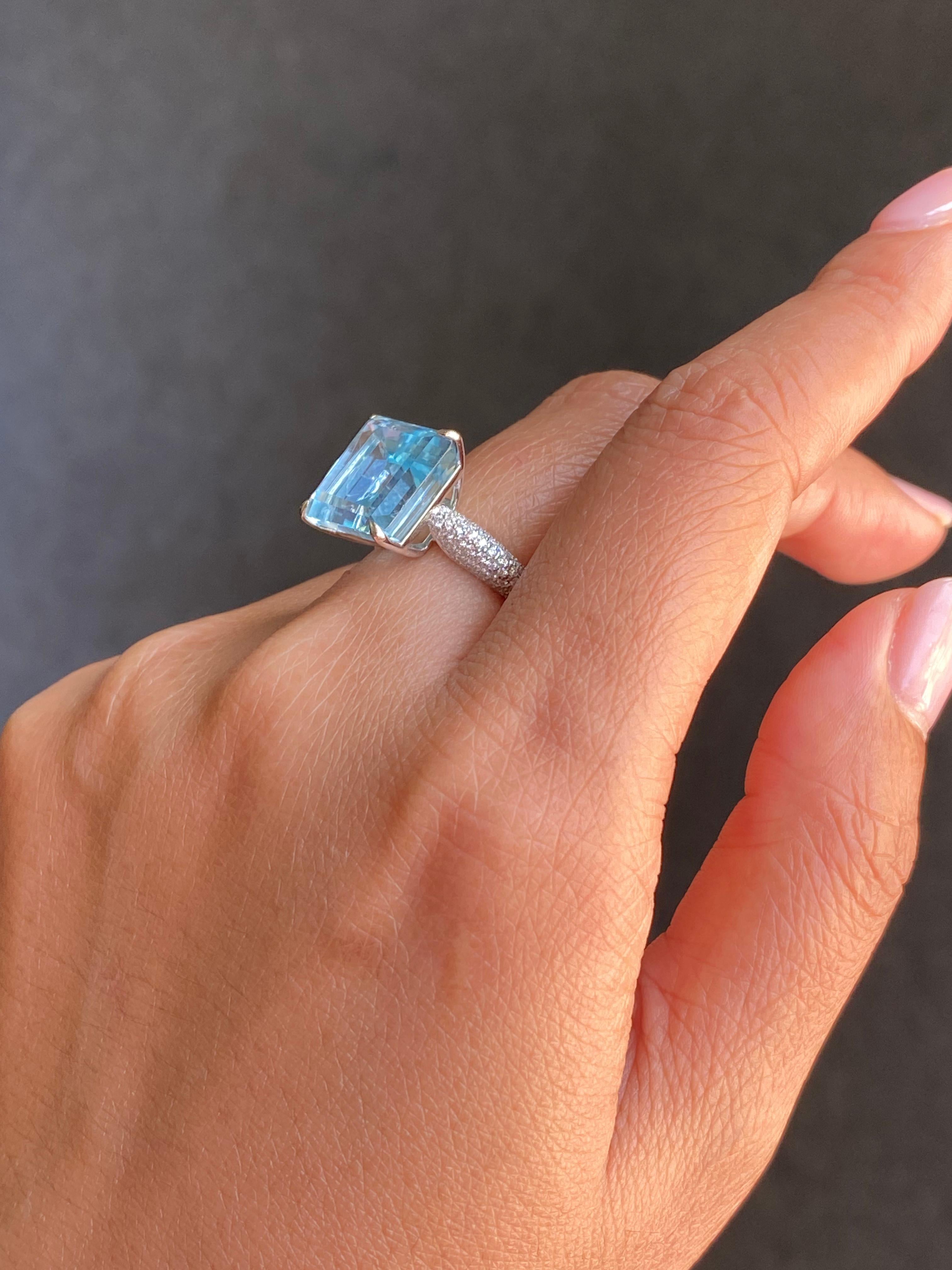 Anillo de Cóctel Solitario de Aguamarina y Diamante de 10,07 Quilates en venta 4