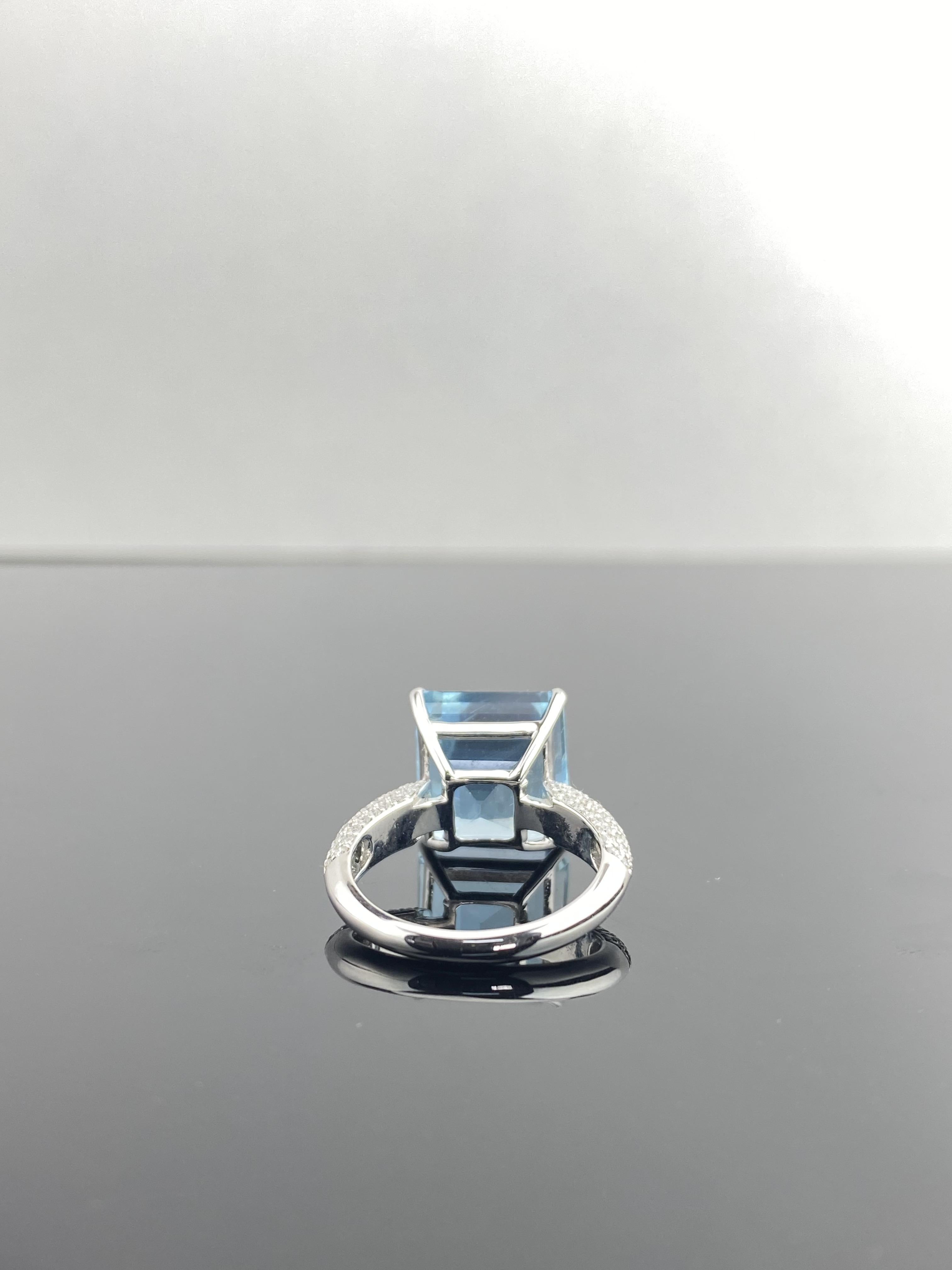 Anillo de Cóctel Solitario de Aguamarina y Diamante de 10,07 Quilates Moderno en venta