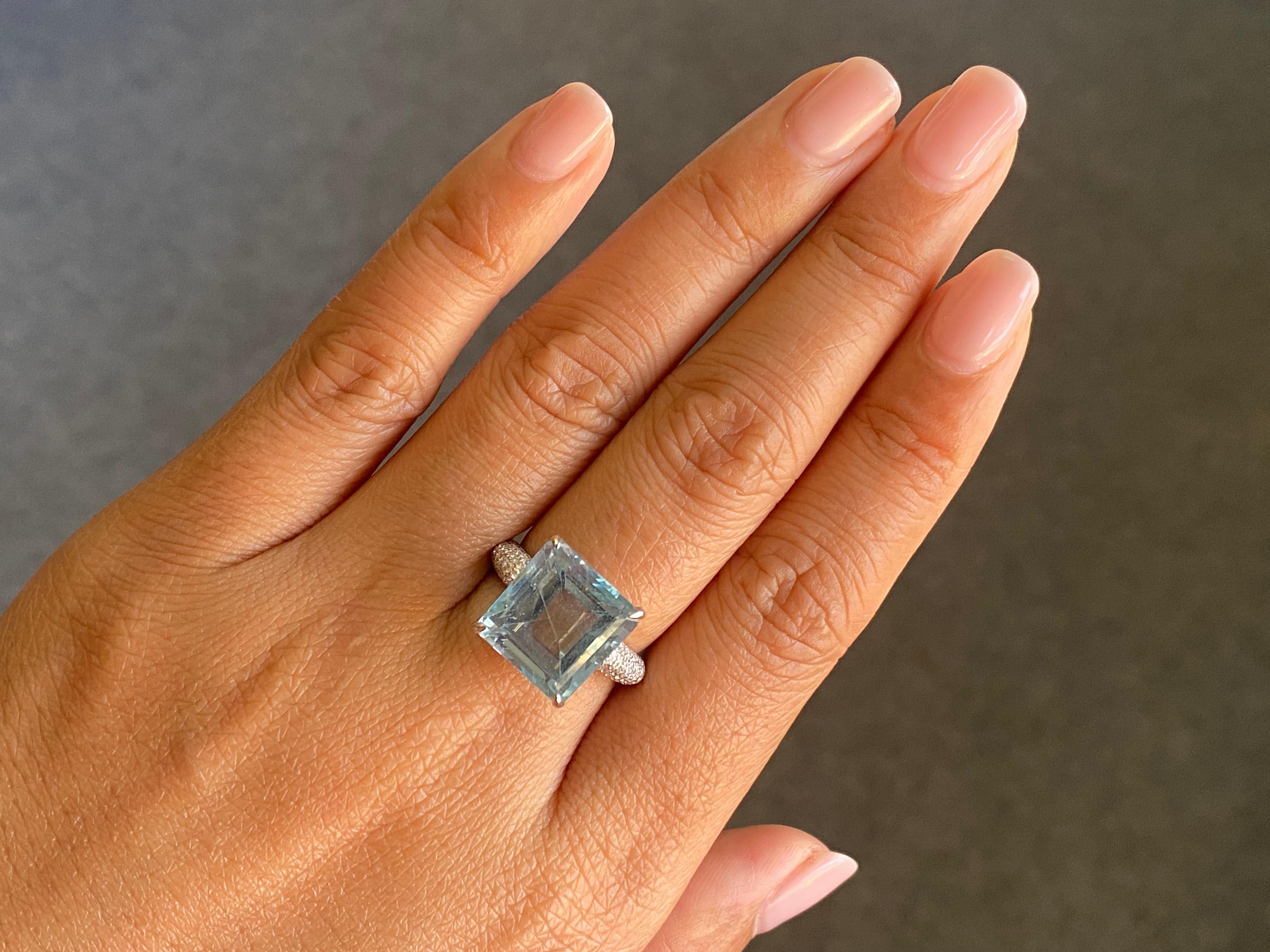 Anillo de Cóctel Solitario de Aguamarina y Diamante de 10,07 Quilates en venta 3