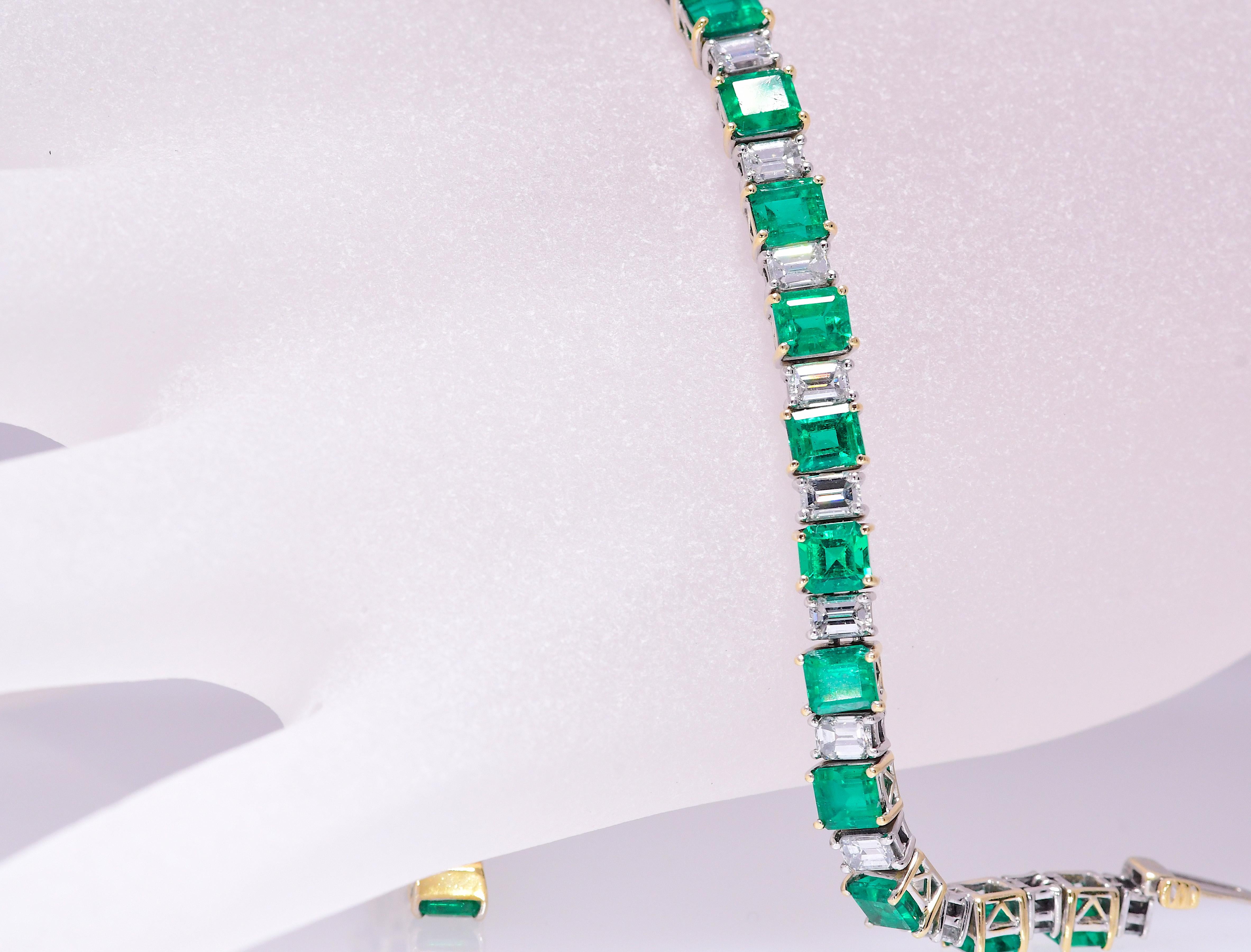 10.07 Carat Emerald & 4.47 Carat Diamond Platinum 18 Karat Yellow Gold Bracelet For Sale 2