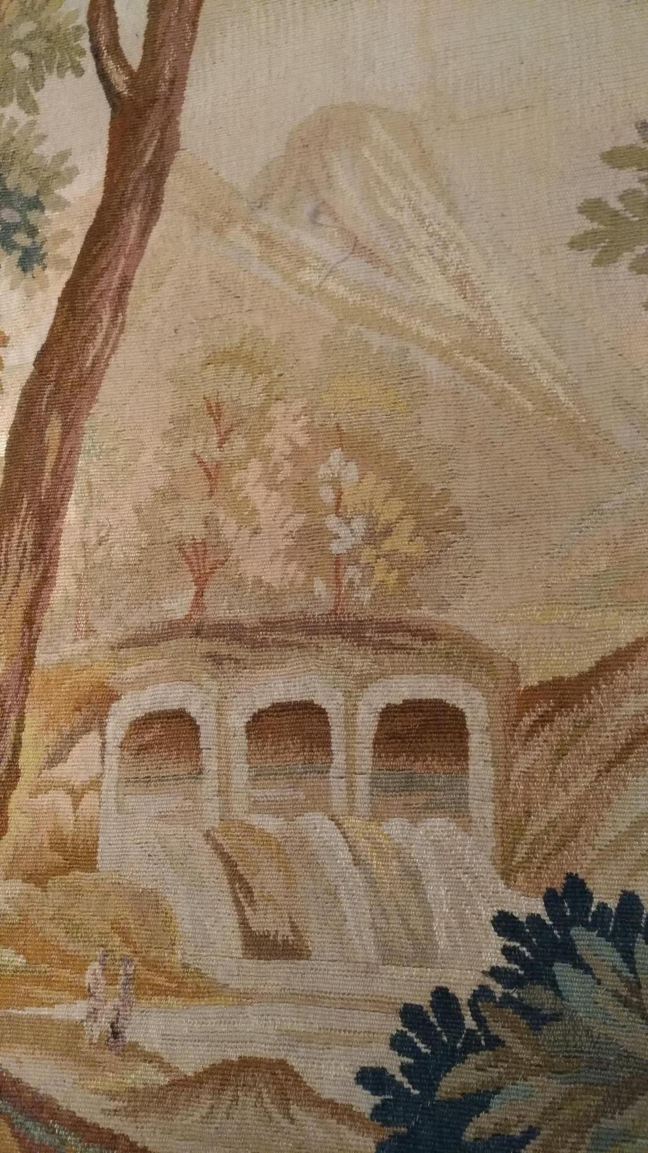 Tissé à la main 1008 - Luxueuse tapisserie d'Aubusson du 20e siècle au design romantique en vente