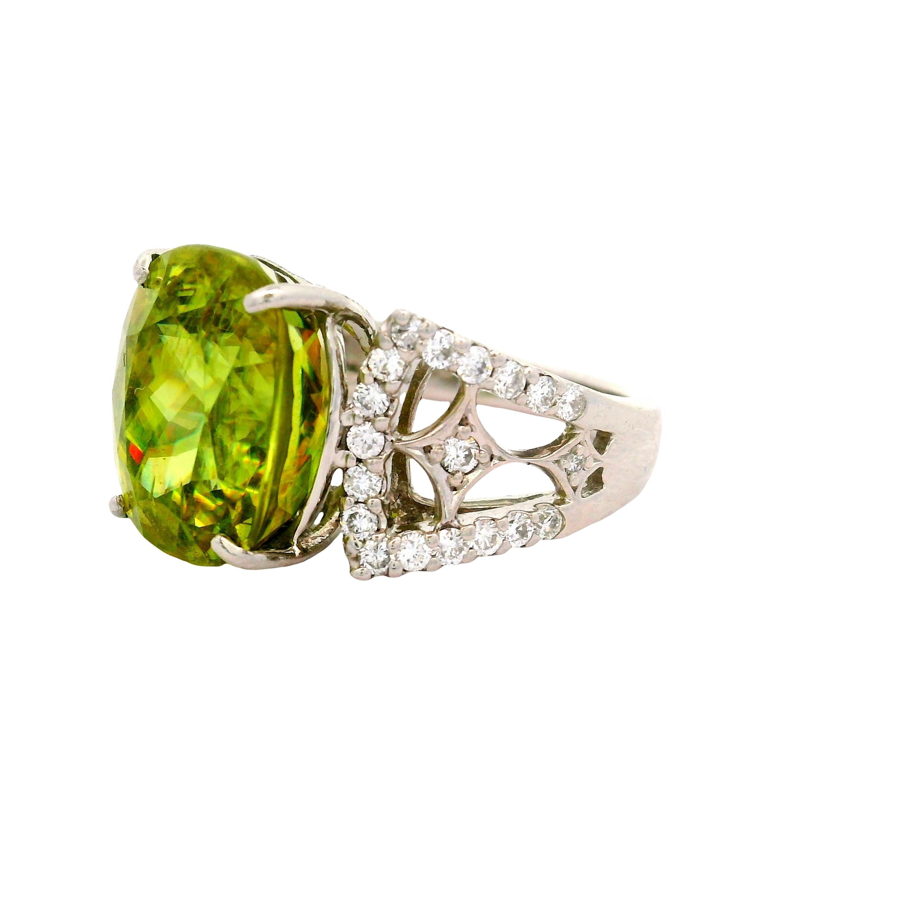 Anillo de Platino con Diamante Esfeno de 10,09 Quilates en Excelente estado para la venta en Beverly Hills, CA