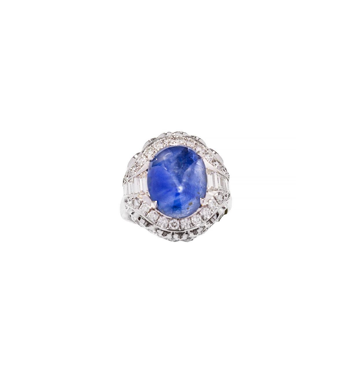 10.09 Ct's Unheat Ceylon Star Sapphire Cocktail Ring with Diamonds In New Condition For Sale In Istanbul, Fatih