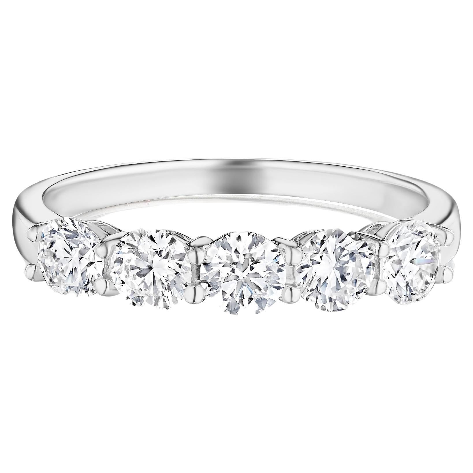 1.00ct 5 Stone Round Diamond Band in 18KT Gold For Sale