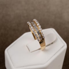 1.00 Carat Baguette Round Brilliant Cut Diamond Eternity Ring 18 Karat Gold