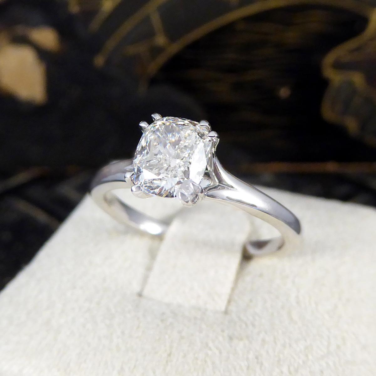 1,00ct Kissen modifiziert Brillantschliff Diamant Solitär Verlobungsring in 18ct 1
