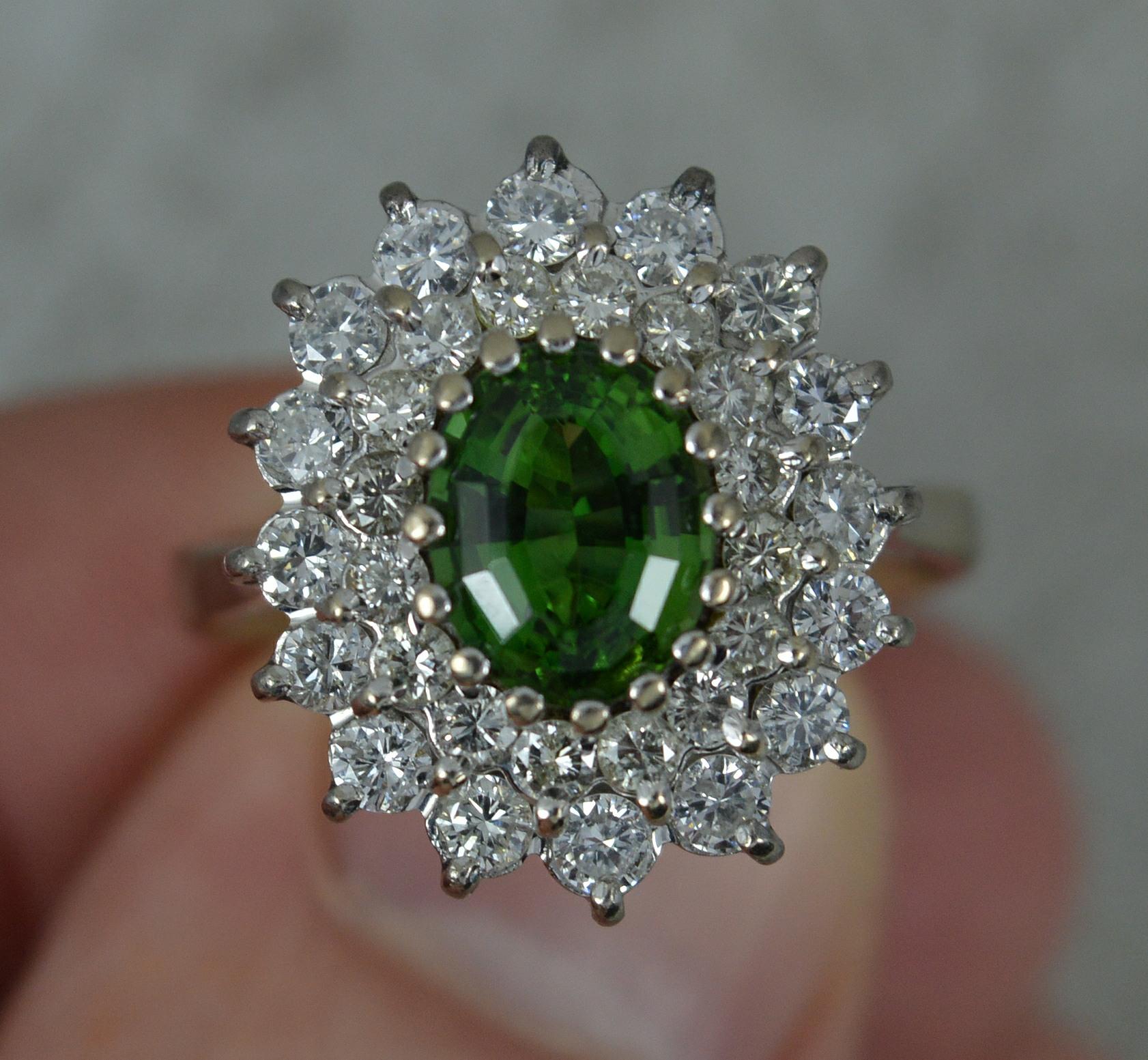 1.00ct Diamond and Green Tourmaline 18ct Gold Cluster Ring In Excellent Condition For Sale In St Helens, GB