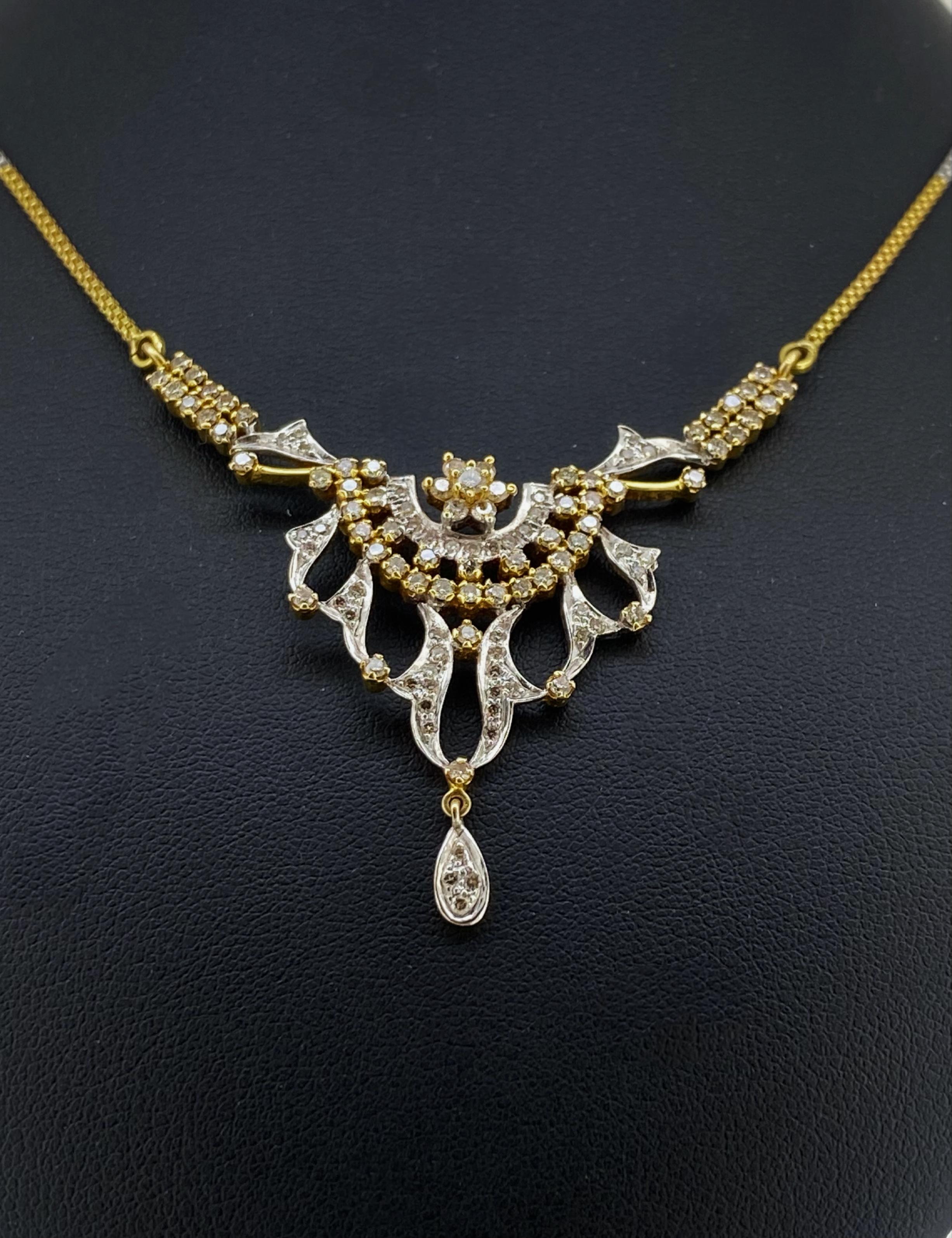 1,00 Karat Diamant (Licht-Champagner) Halskette aus 18 Karat zweifarbigem Weiß- und Gelbgold im Zustand „Hervorragend“ in MELBOURNE, AU