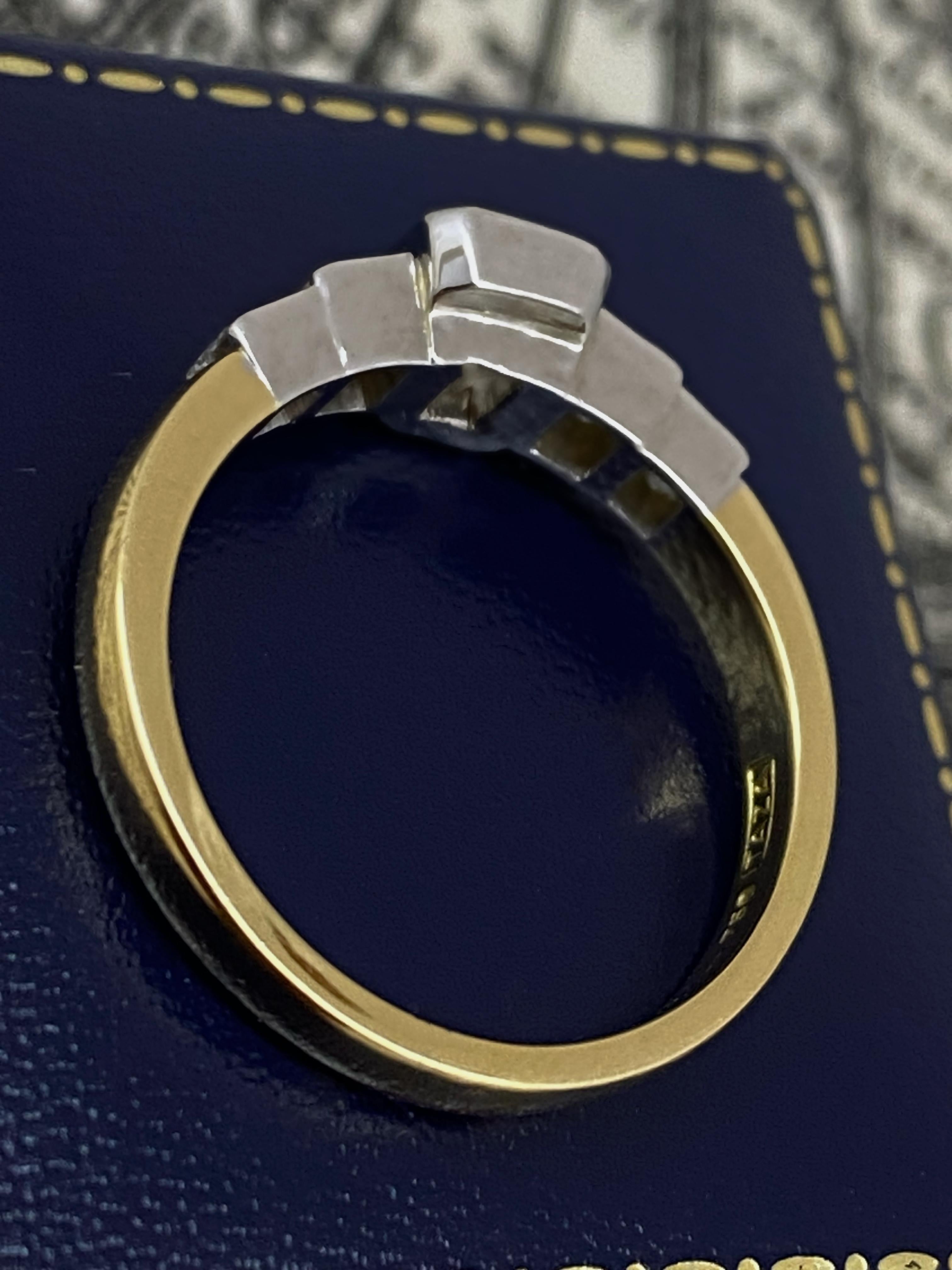 Bague de fiançailles en or 18 carats, diamant taille émeraude de 1,00ct (G/VS). Évalué à 21 900 $. Excellent état - En vente à MELBOURNE, AU