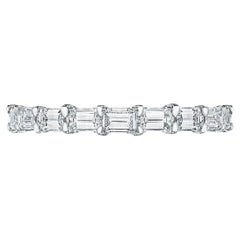 1.00ct Emerald Cut Diamond Halfway Band en or 18KT