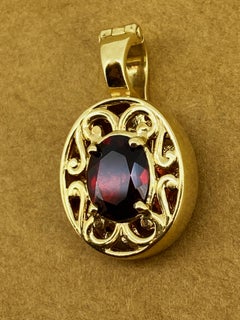 1.00ct Garnet Floral Motif 9K Yellow Gold Big Vintage Pendant with Enhancer Bail