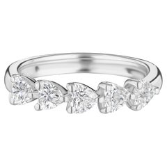 1.00ct Heart Shape Diamond Band en or 18KT