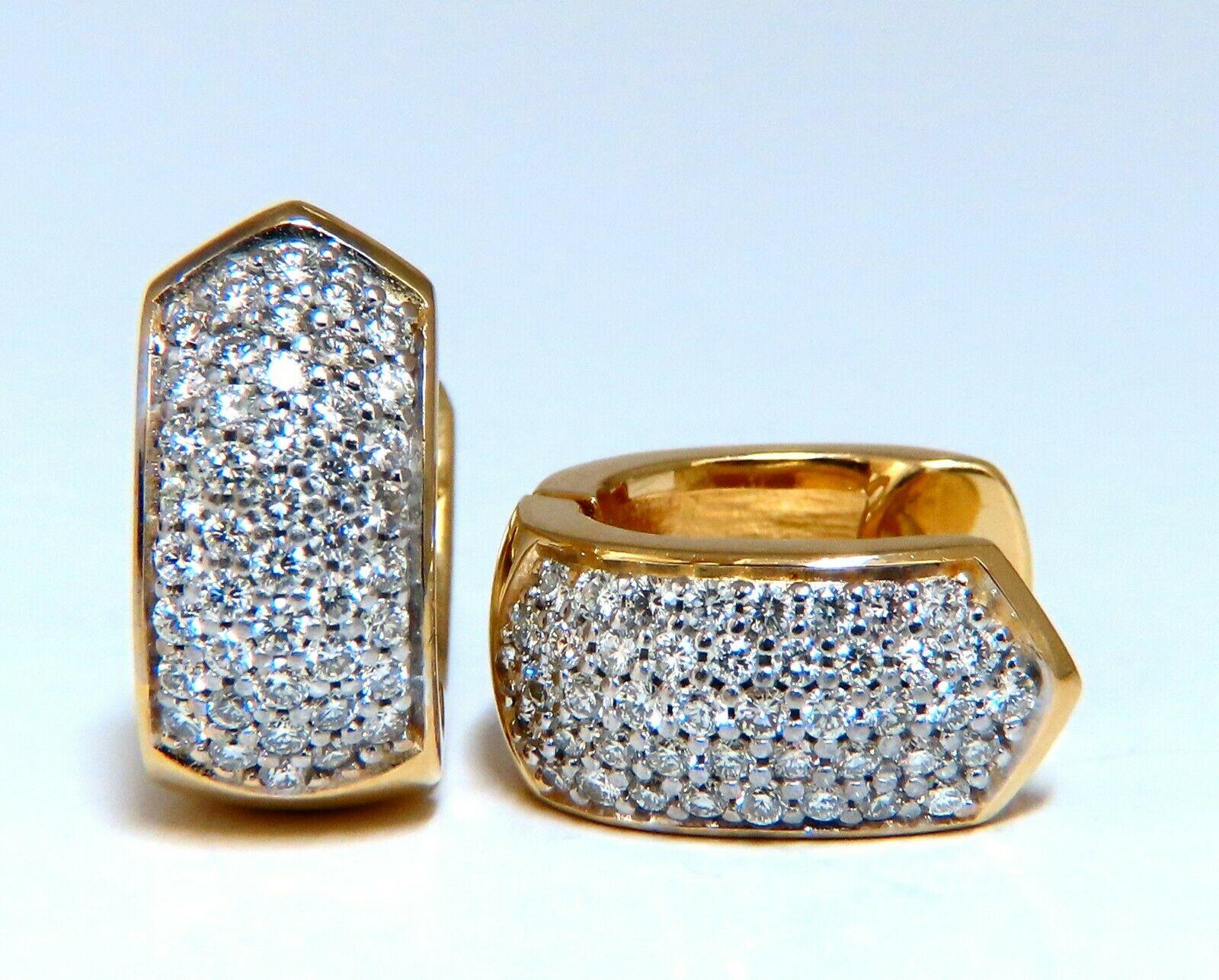 Diamond Semi Hoop / Smaller Huggie

High grade Earring Clips

1.00ct. Natural Diamonds: 
Rounds, full cuts

F-color, Vs-2 clarity

11.7 grams

18Kt. yellow gold.

Overall:

 .59 inch long

.30 inch wide 


Comfortable clip

Designer stamp on inner,