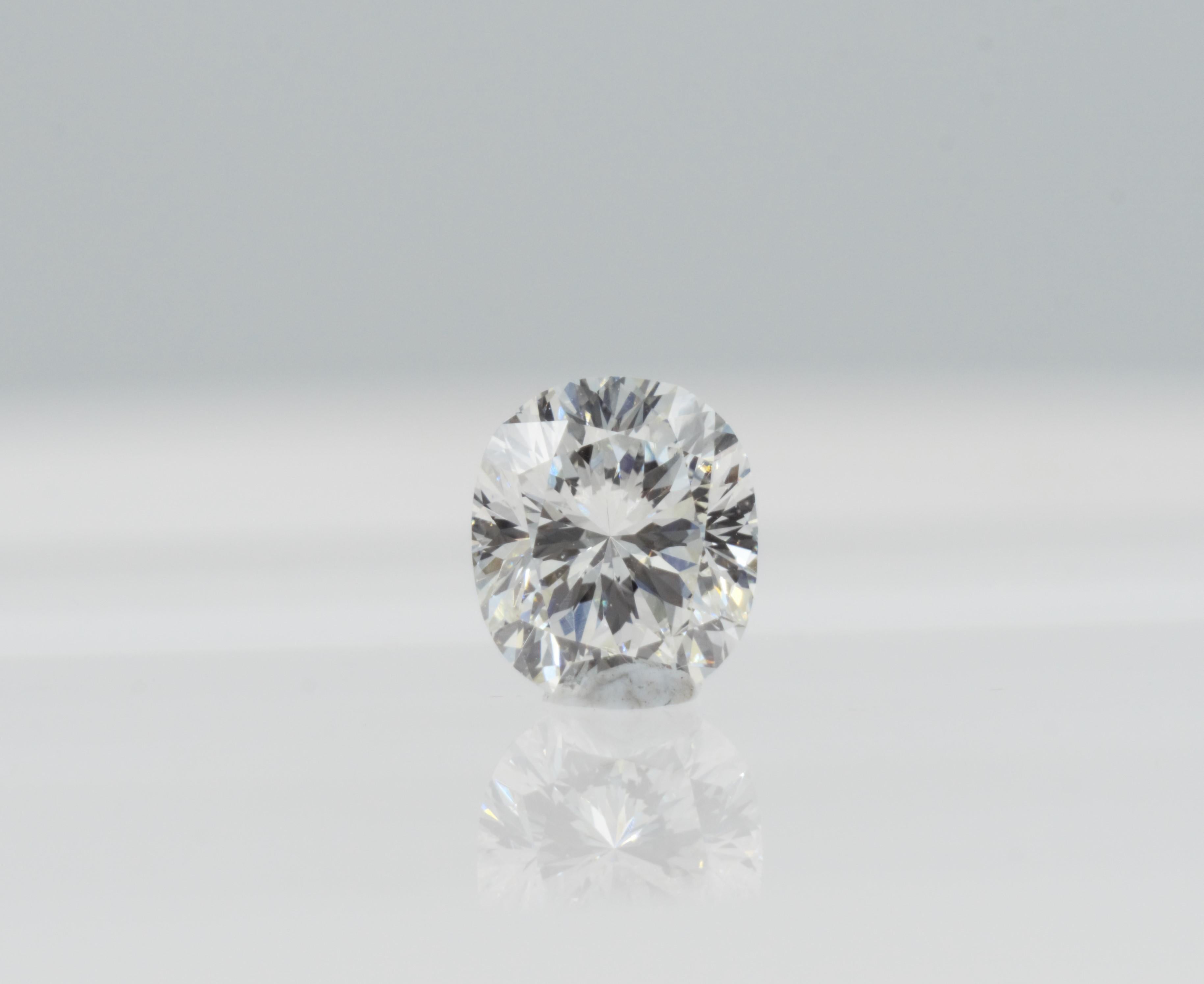 Taille coussin 1.00ct Diamant naturel de taille coussin certifié GIA, couleur H, pureté VS2 en vente
