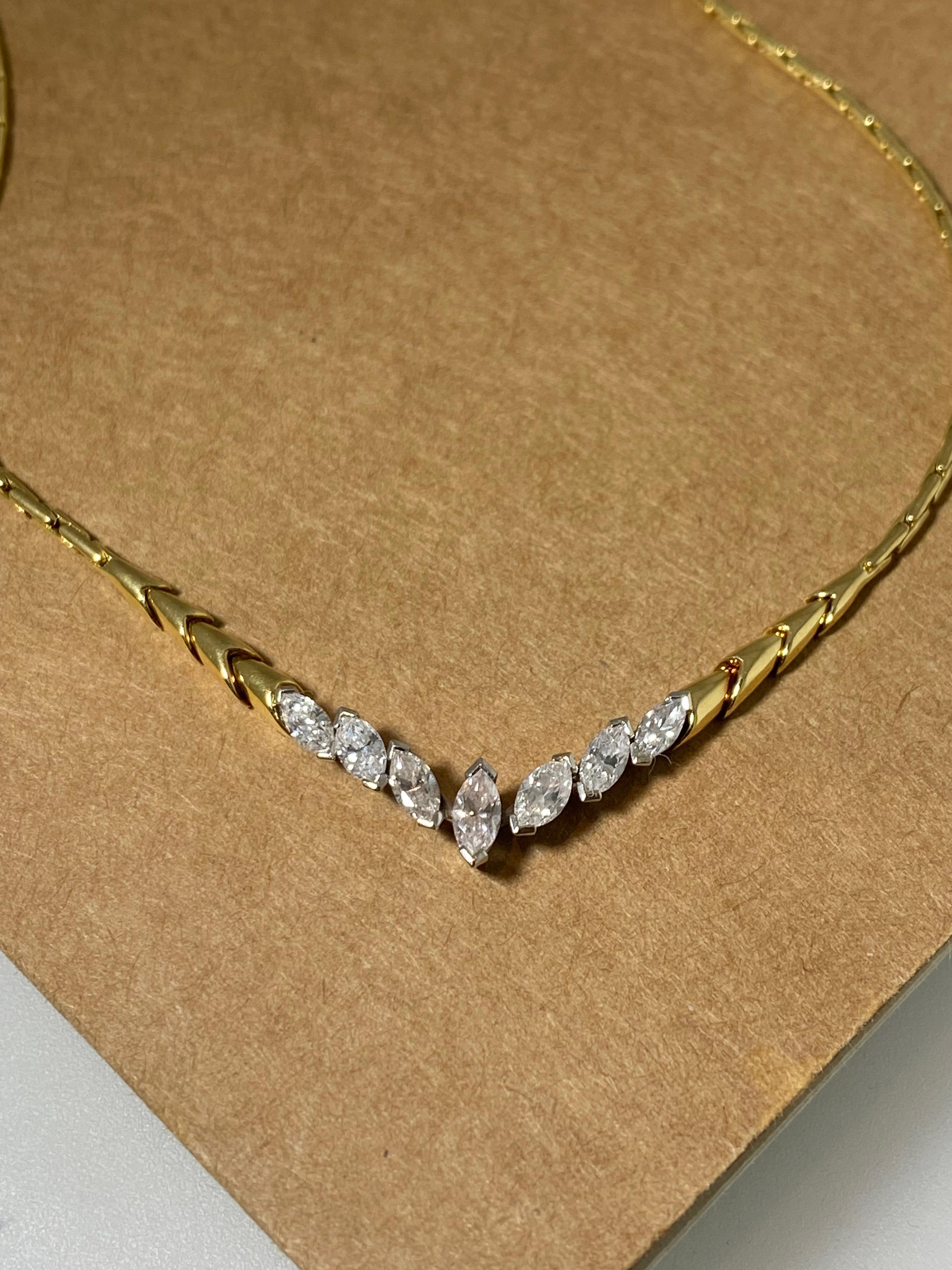 1.00ct Marquise Diamond (x 7) Necklace in 18K Yellow Gold, valued at $5900. In Excellent Condition For Sale In MELBOURNE, AU