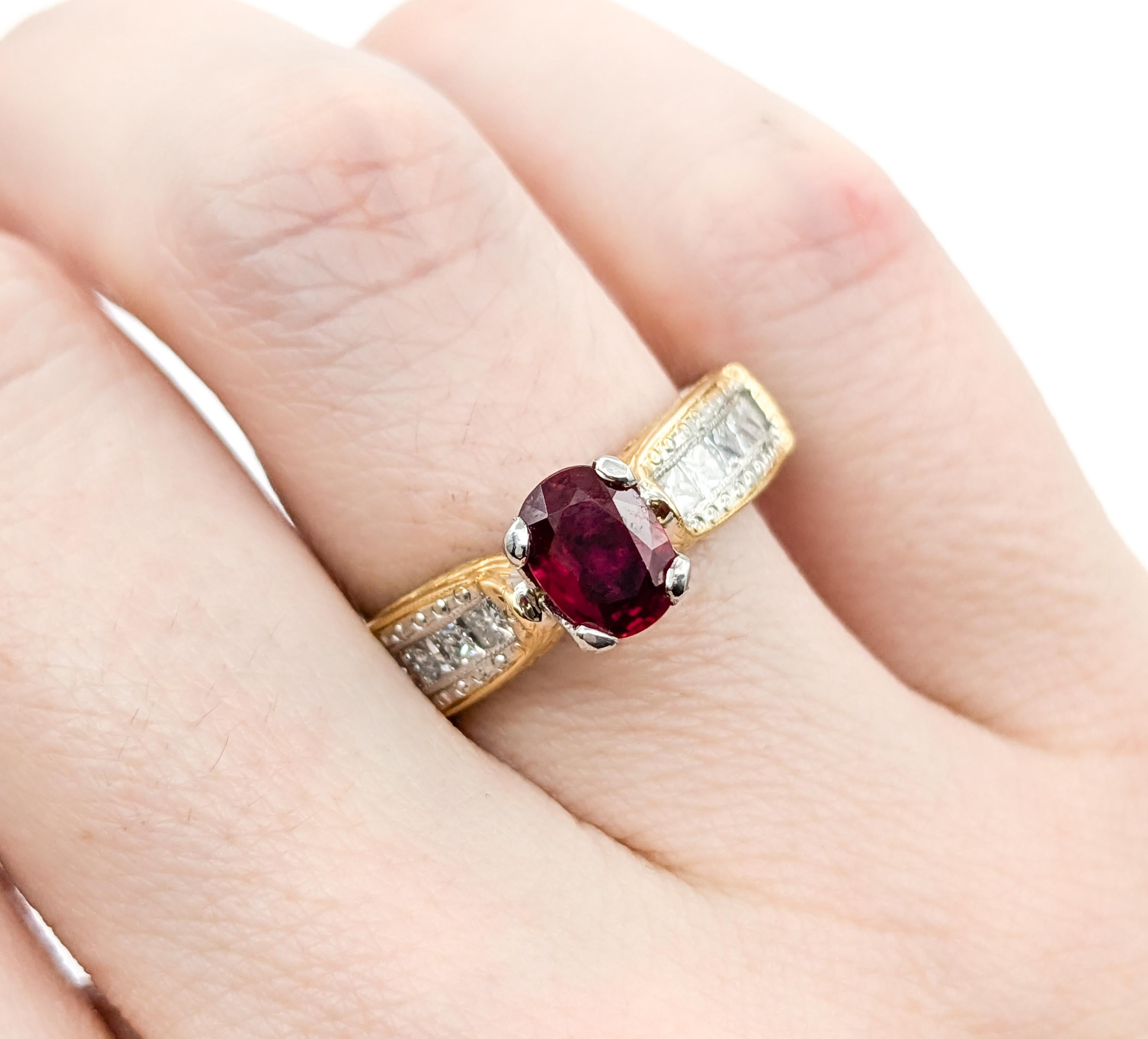 Anillo de rubí natural y diamantes de 1,00 ct en platino y oro amarillo de 18 quilates en venta 1