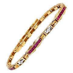 1.00 Carat Natural Ruby Vintage Bracelet 18 Karat