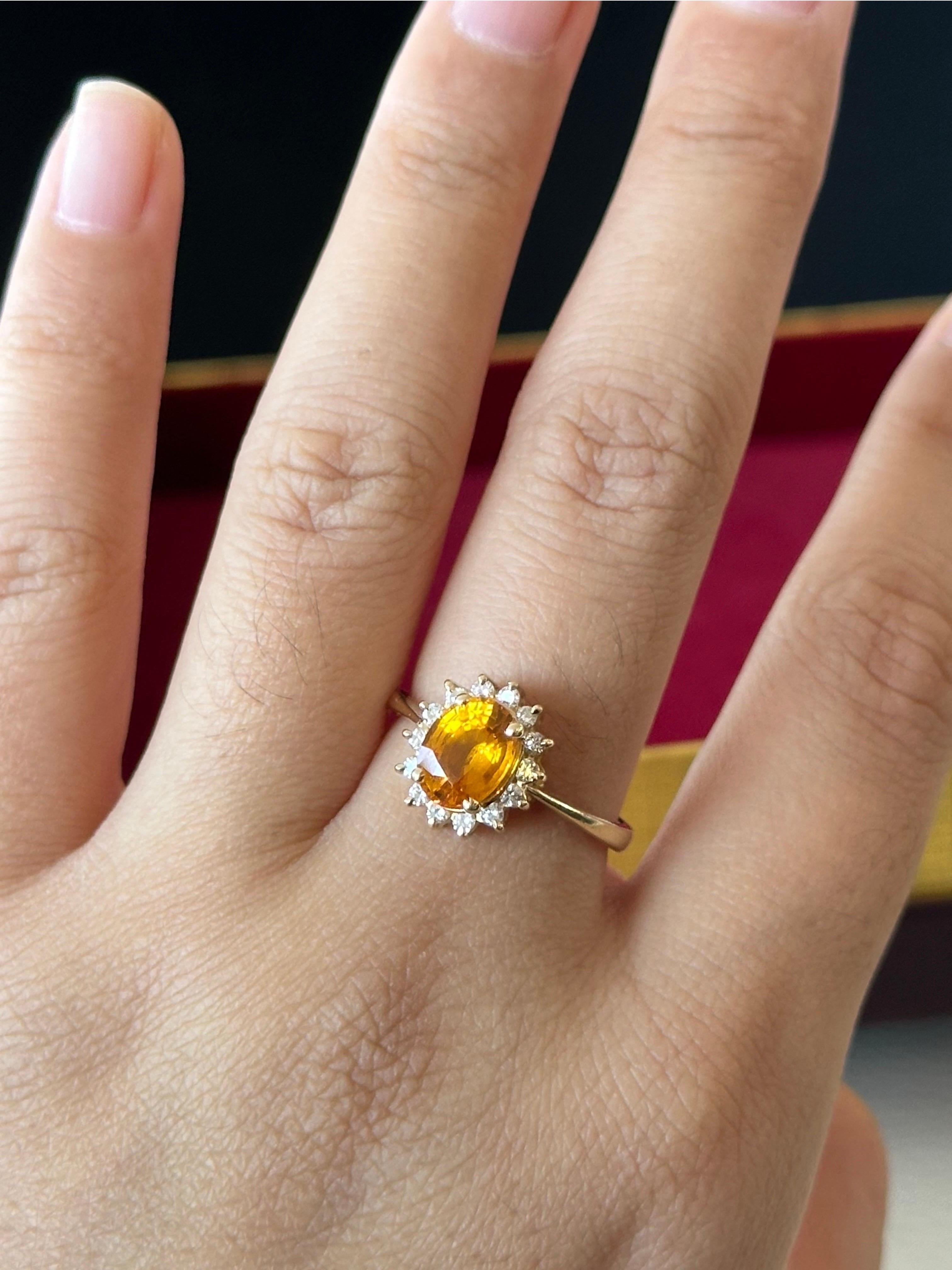 1,00 Karat Orange Citrin und 0,60 Karat natürliche Diamanten 14K Gelbgold Ring im Zustand „Hervorragend“ im Angebot in West Palm Beach, FL