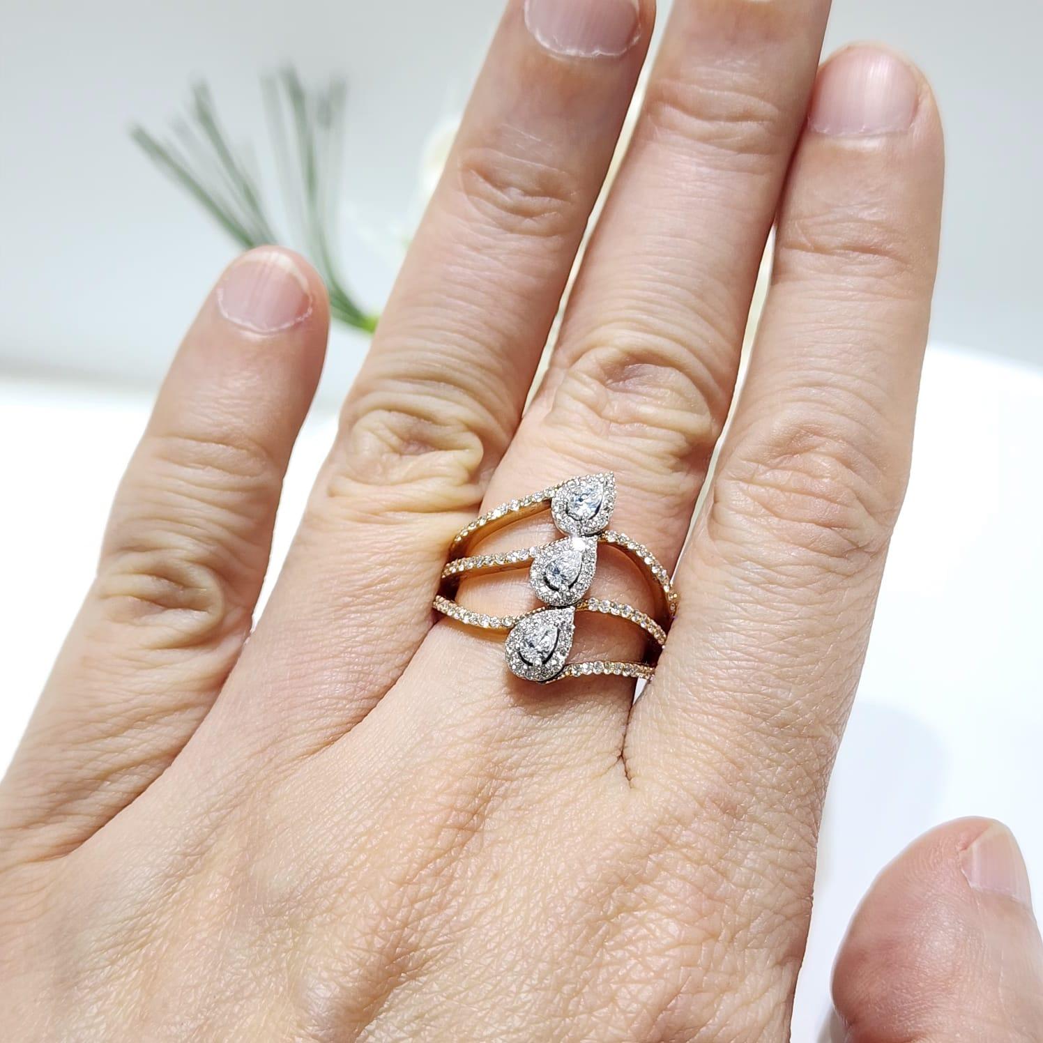 1.00Ct Anillo De Diamantes En Forma De Pera En Oro Rosa Y Oro Blanco en venta 2