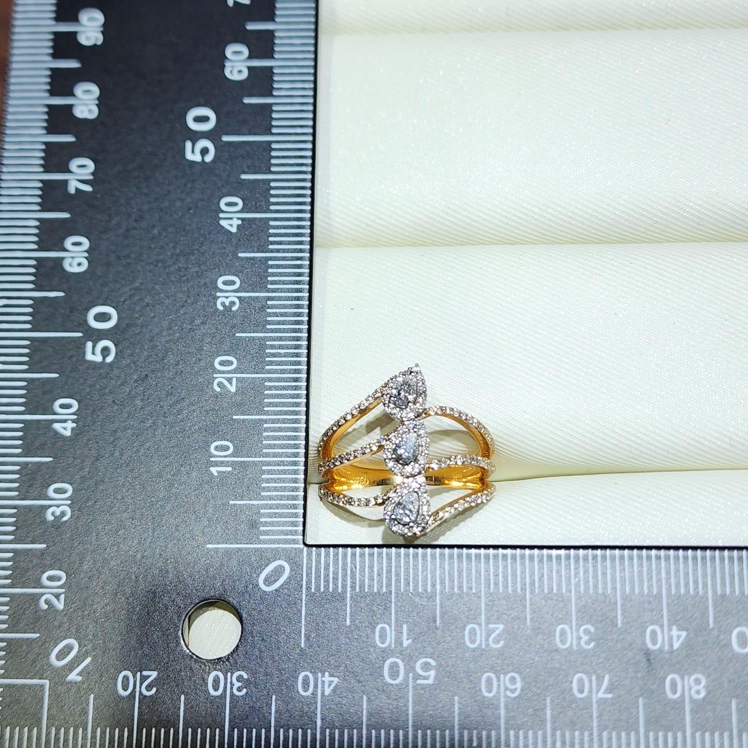 1.00Ct Anillo De Diamantes En Forma De Pera En Oro Rosa Y Oro Blanco en venta 3