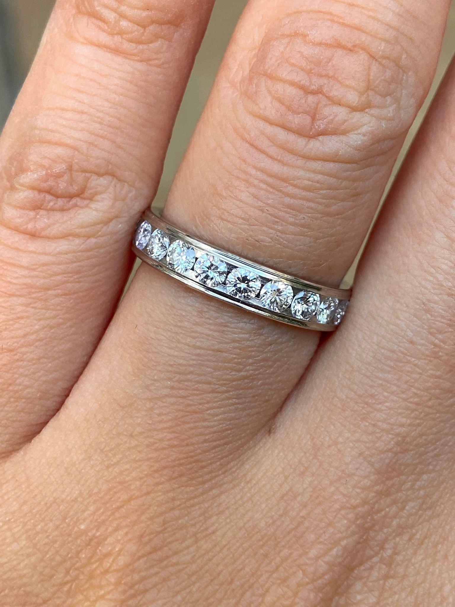 1.00CT Platinum Round Diamond Wedding Anniversary Band Ring For Sale 12