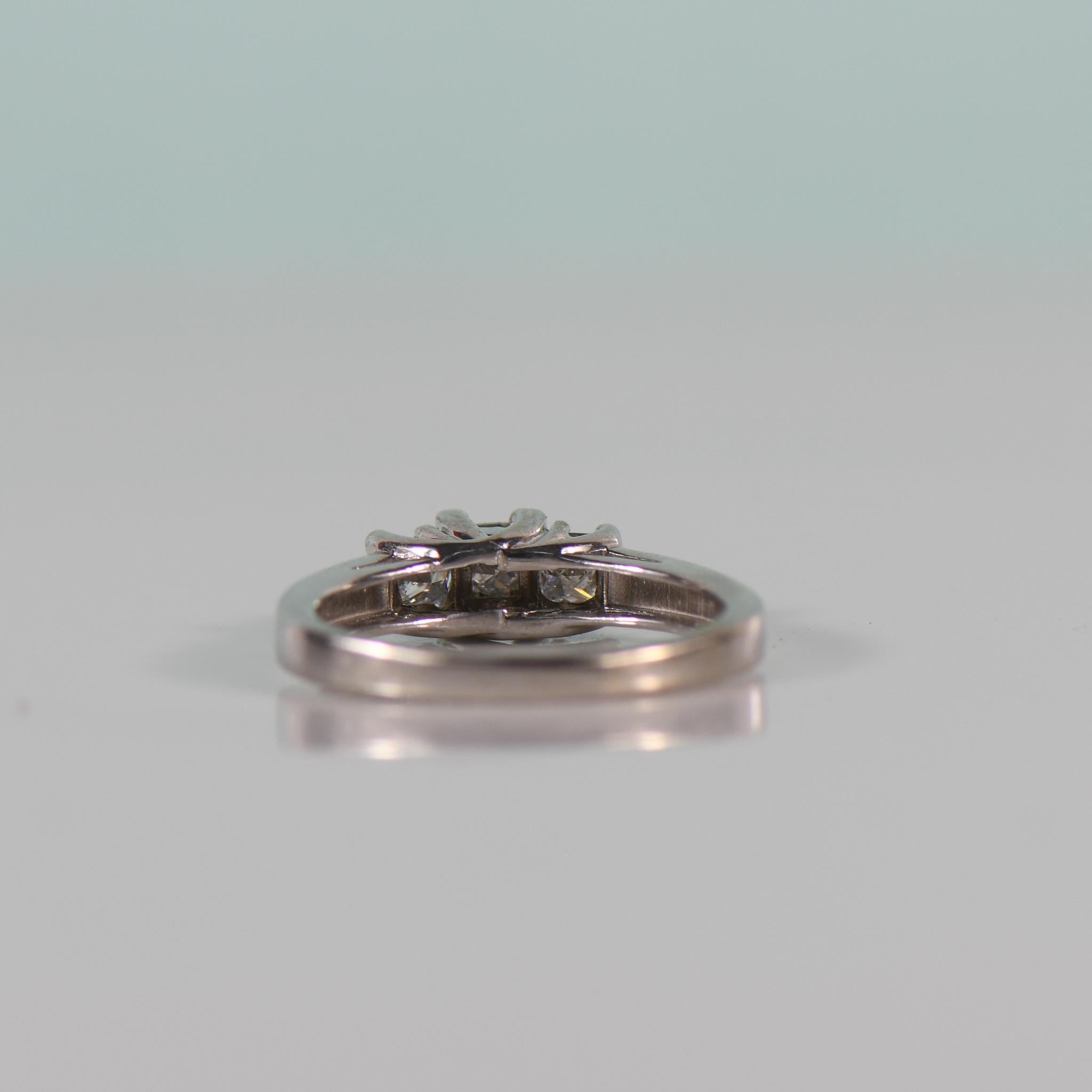 Women's 1.00ct Princess Cut Diamond Trellis Style 3 Stone Ring in 14K White Gold For Sale