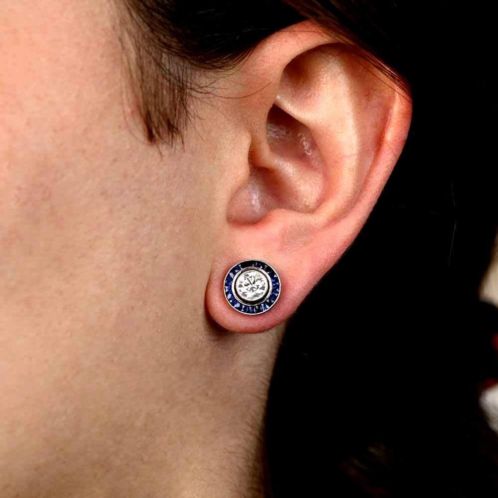 1,00 Karat runde Diamant-Ohrringe im Brillantschliff, Saphir-Halo, Platin (Rundschliff)