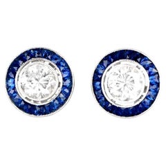 Boucles d'oreilles 1.00ct diamant rond taillé en brillant, halo saphir, platine 