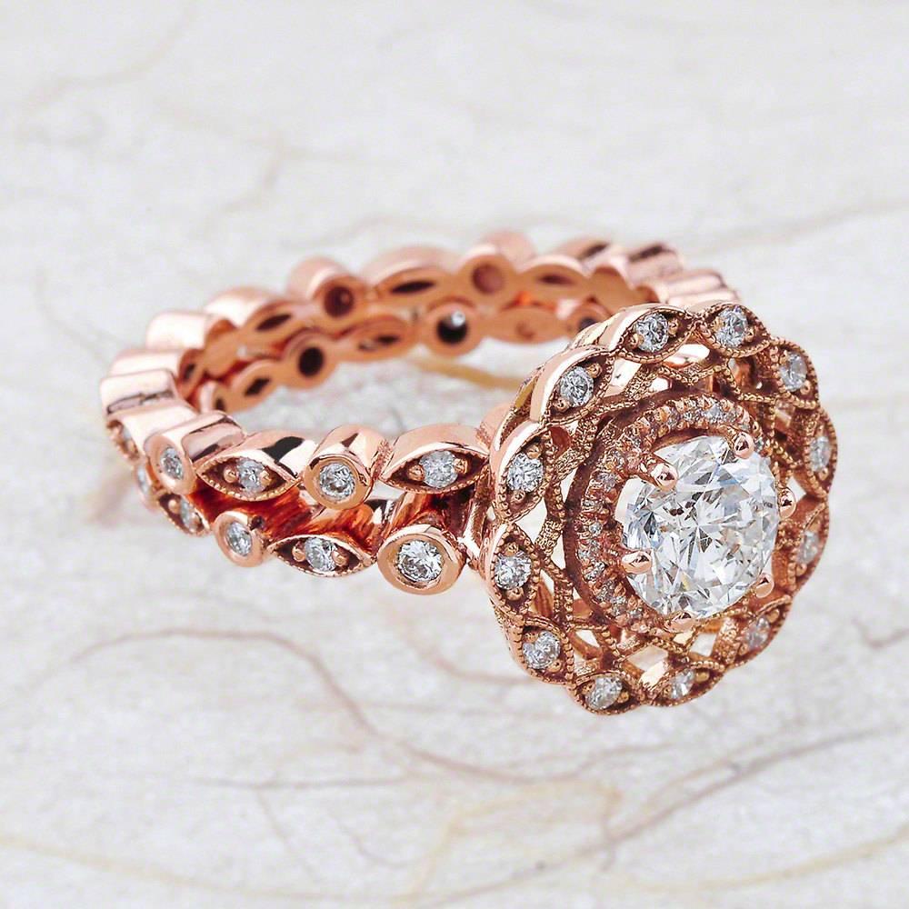 Art Deco 1.00 Carat Round Cut Moissanite Antique Ring in 14 Karat Rose Gold For Sale