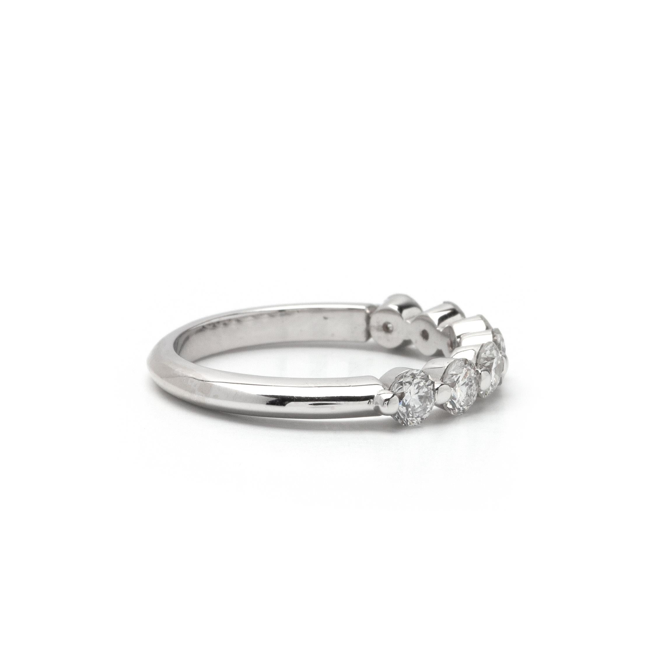 Modern 1.00ct Round Diamond Band in 14k White Gold For Sale