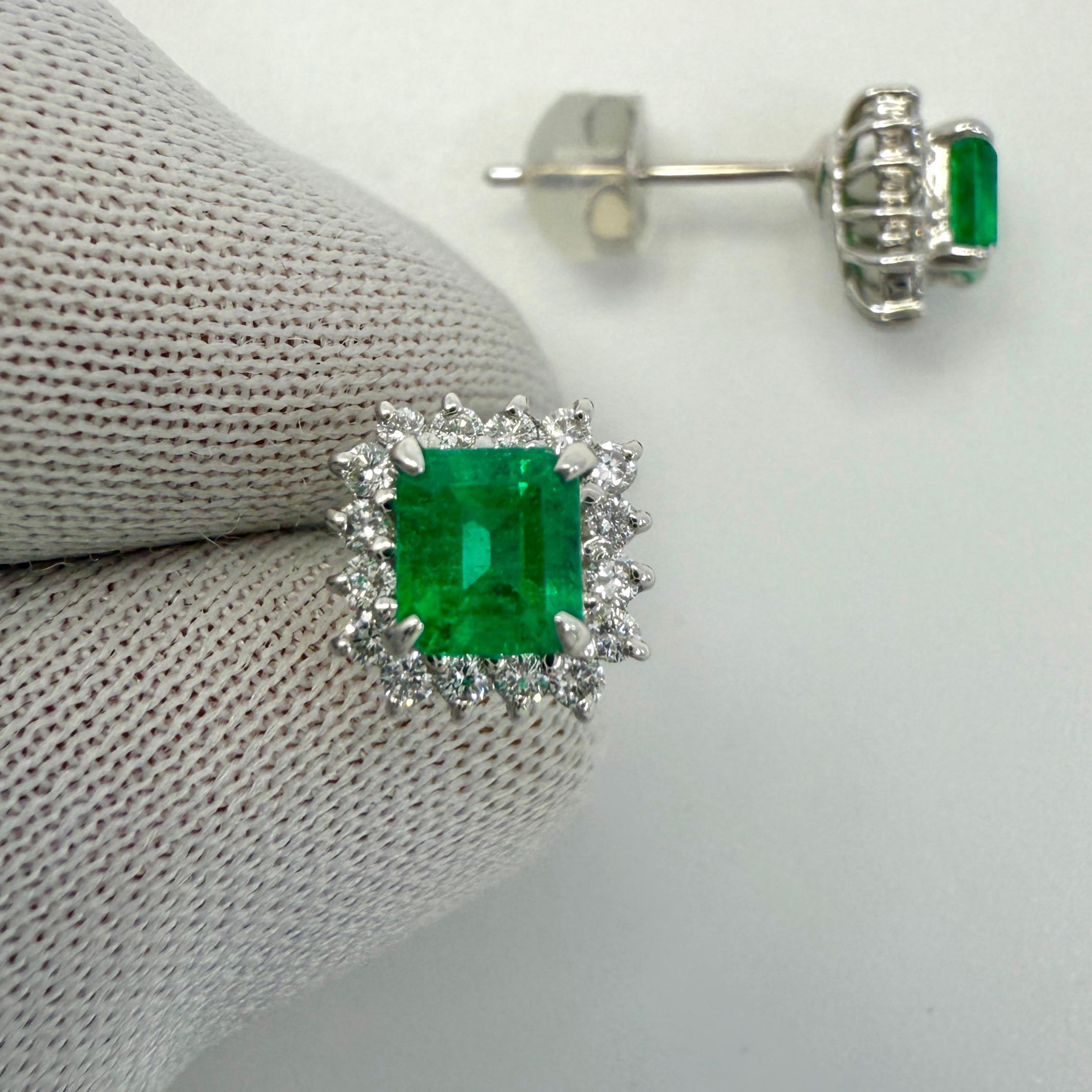 da uomo o donna Orecchini a lobo in platino con smeraldo colombiano verde vivo e diamante da 1,00 ct. in vendita
