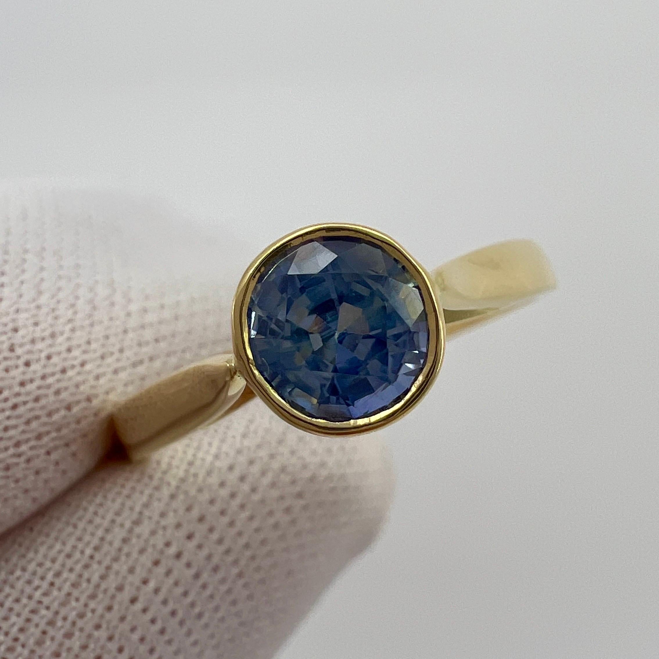 1.00ct Vivid Light Blue Ceylon Sapphire Round 18k Yellow Gold Solitaire Ring en vente 5
